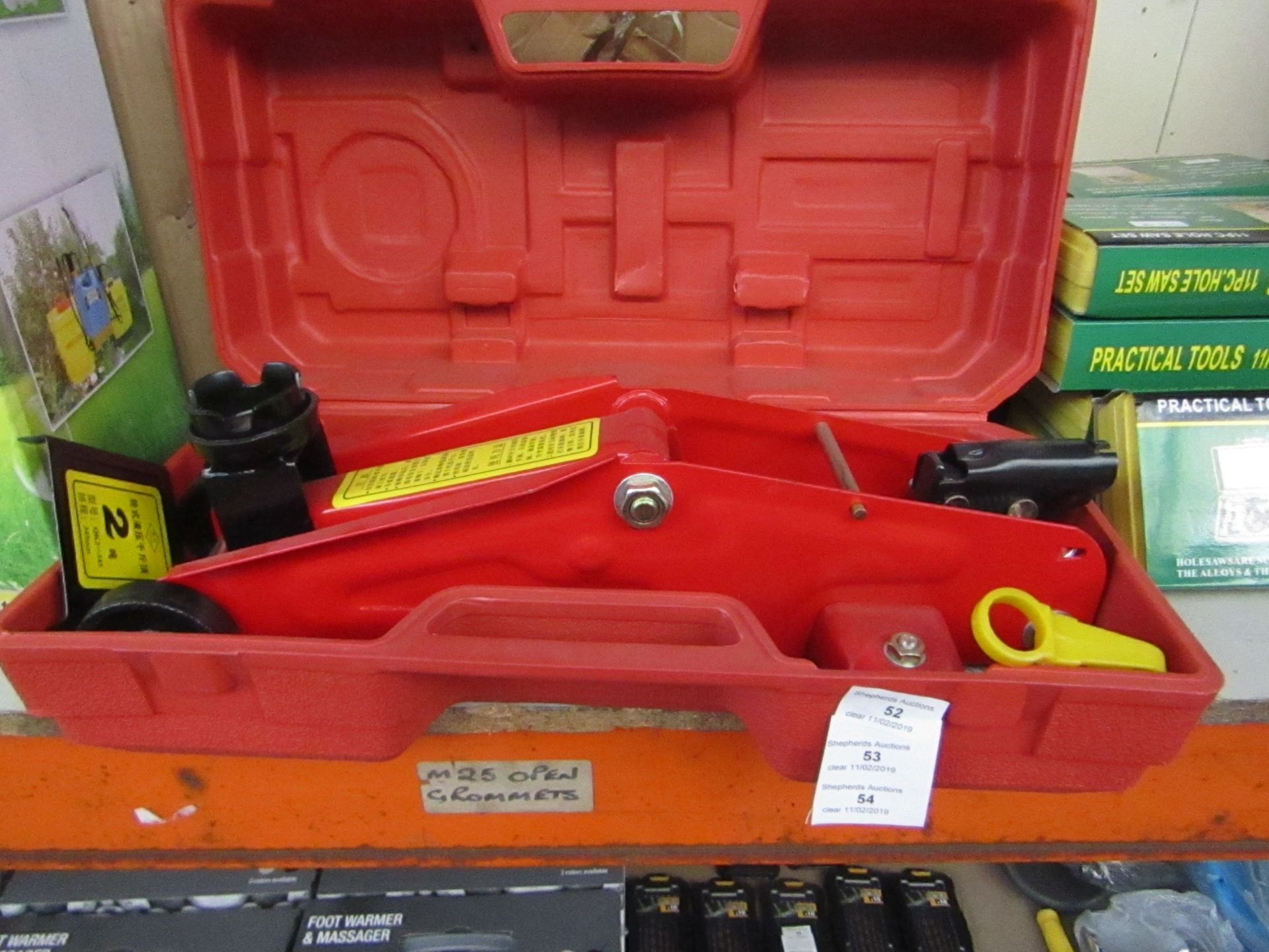 2 Tonne Hydraulic Trolley Jack, new in carry case.