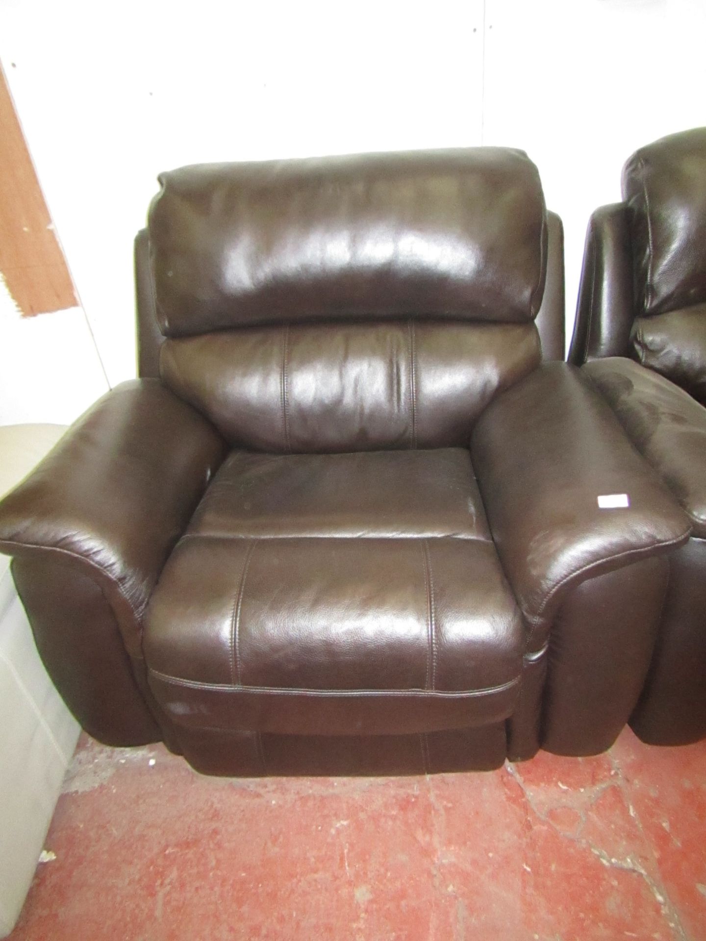 Polaski Brown manual reclining armchair, the reclining mechanism is working.