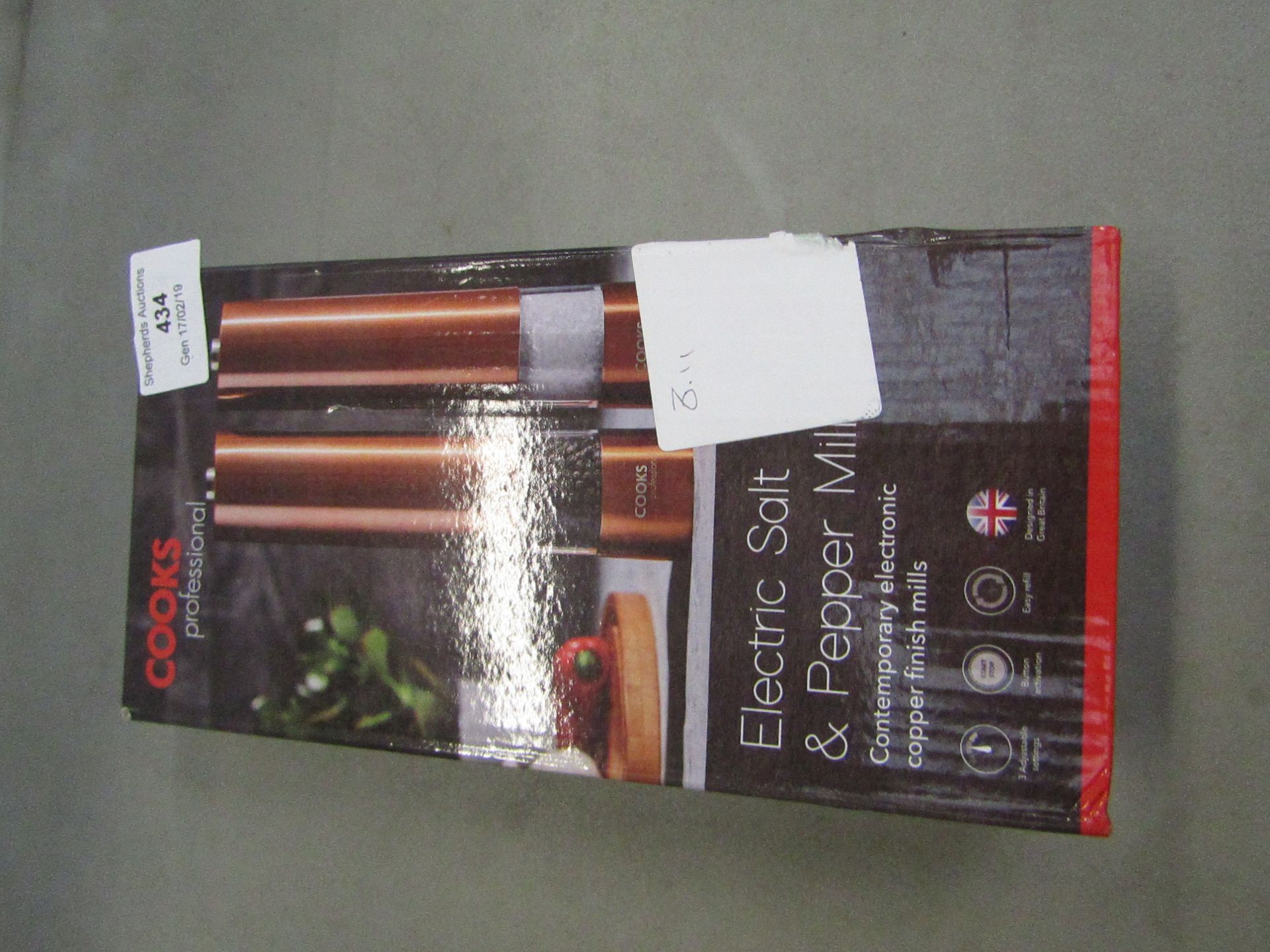 Cooks Professional electric salt and pepper mill , boxed.