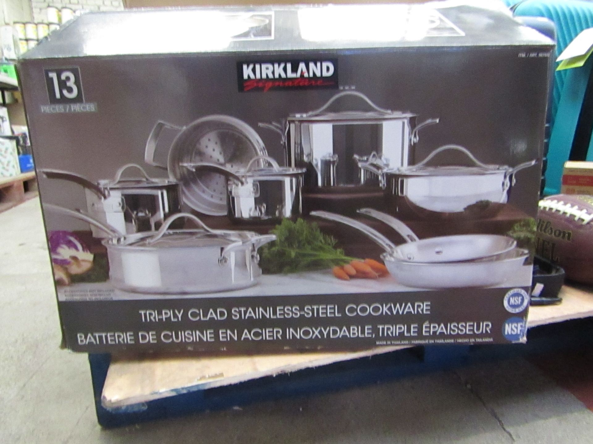 13 Piece Kirkland Signature stainless steel pan set complete,RRP £ 250.00 most of the pans of pans