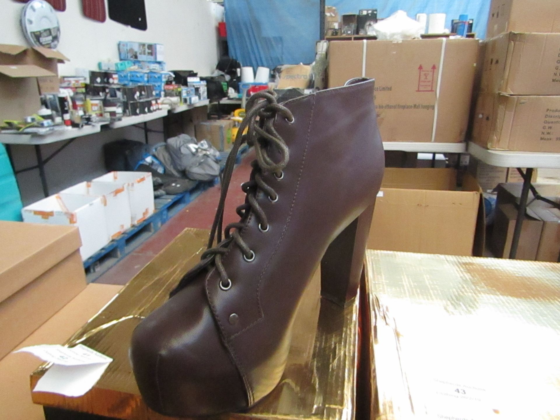 Ladies Aspirer leather brown boot size 7 , boxed.