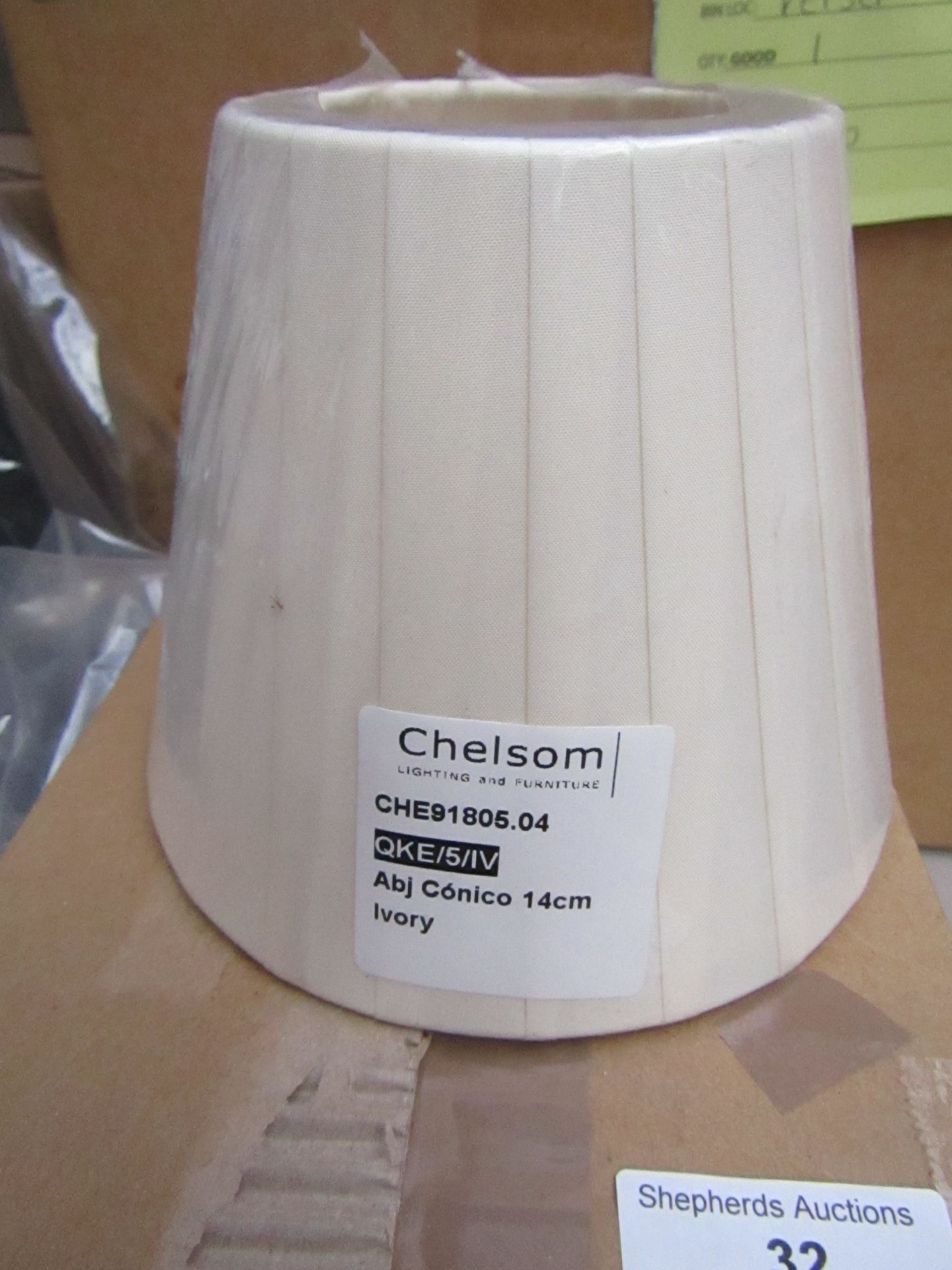 Chelsom 14cm lamp shade.