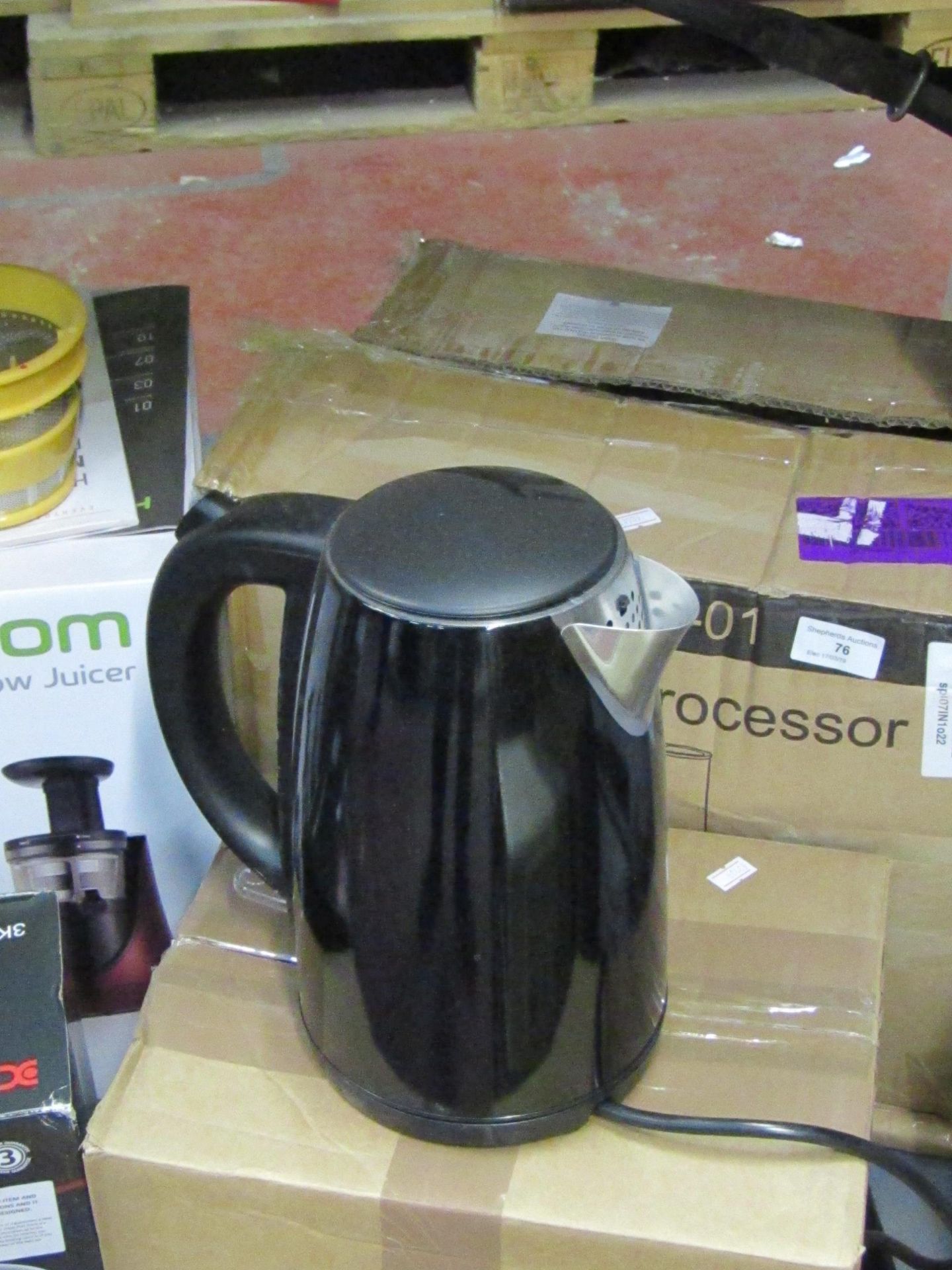 Tower kettle, tested working and boxed