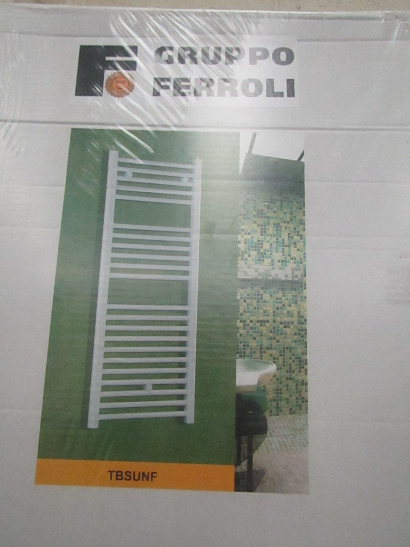 Gruppo Ferroli white Towel Radiator New and Boxed, Size 600x1770mm