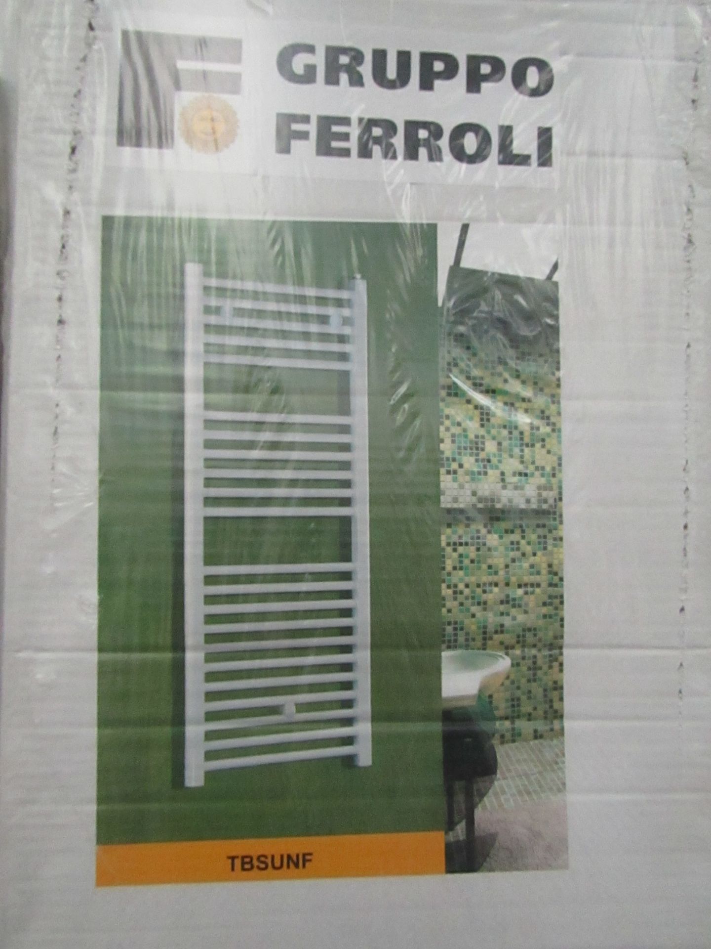 Gruppo Ferroli white Towel Radiator New and Boxed, Size 450x1410mm