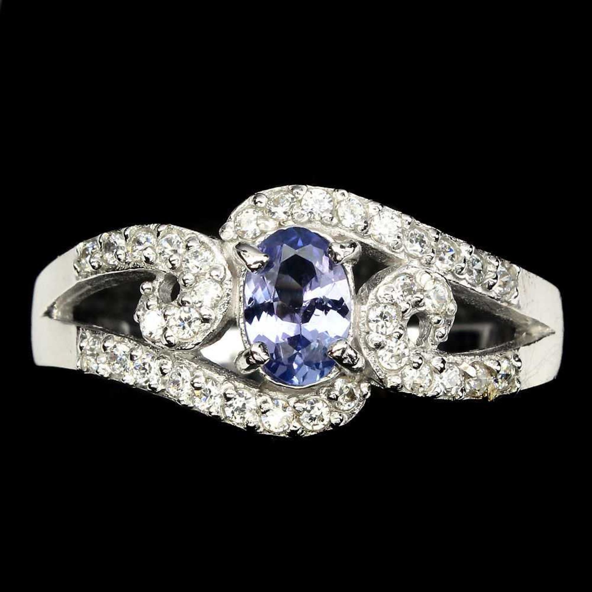 A Beautiful natural Tanzanite gemstone Ring - IF/ VVS Clarity - Transparent - Sparkling Cubic