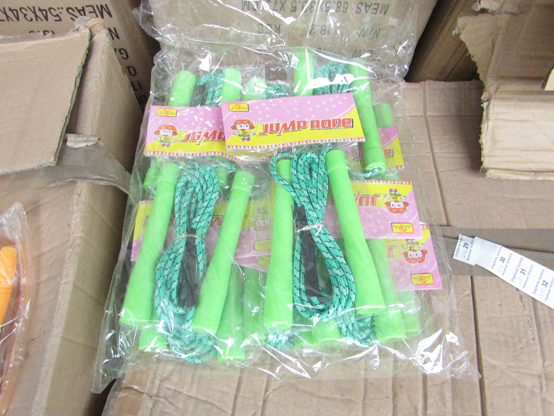 10x Leaping ability Plastic handle skipping ropes.