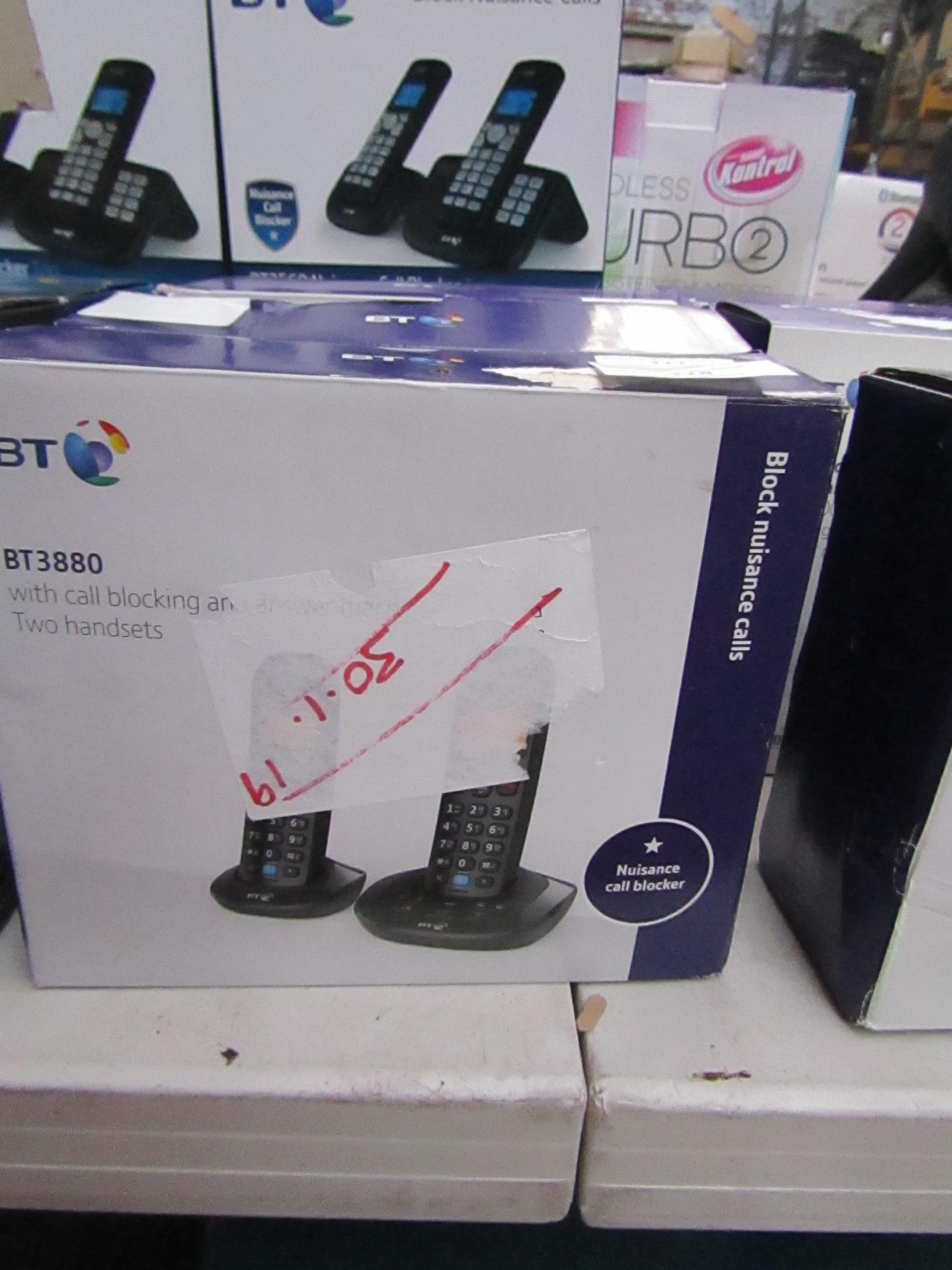 BT BT3880 two handsets with call blocking and answering machine, boxed.