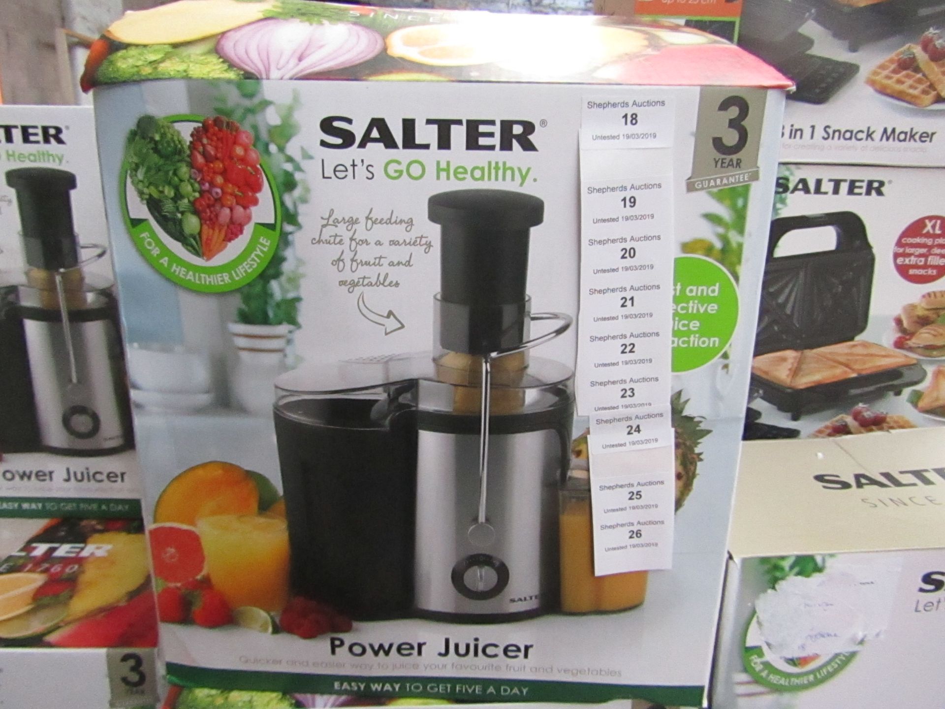 Salter power juicer boxed