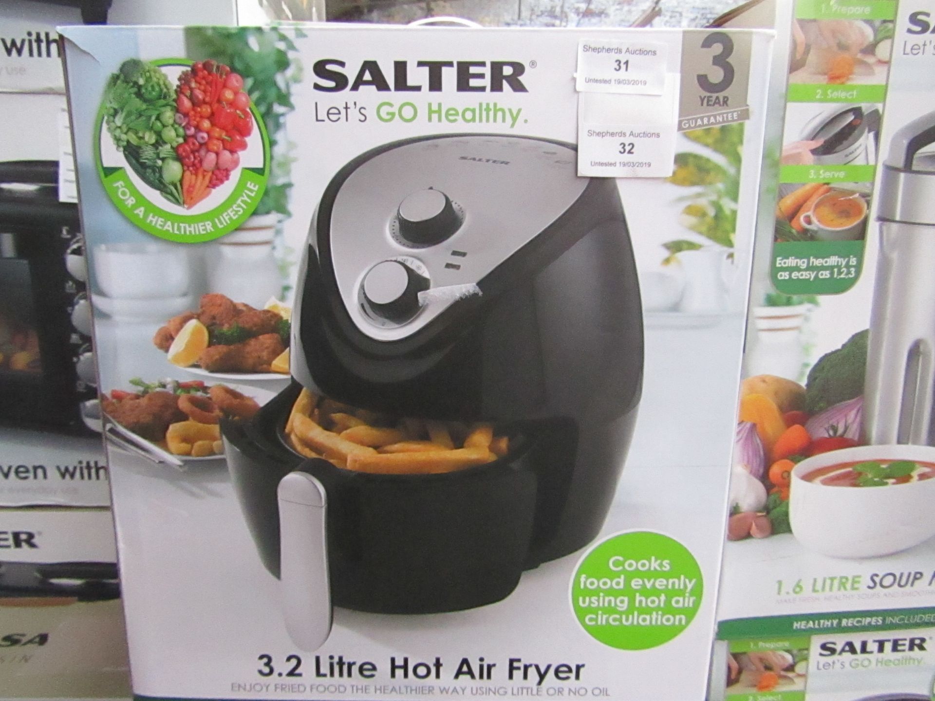 Salter hot air fryer boxed