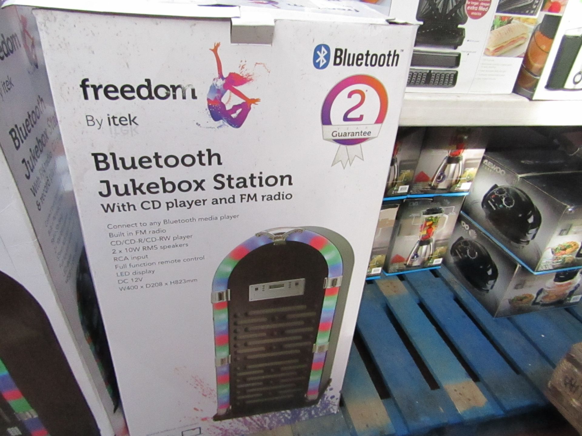 Freedom bluetooth jukebox station boxed