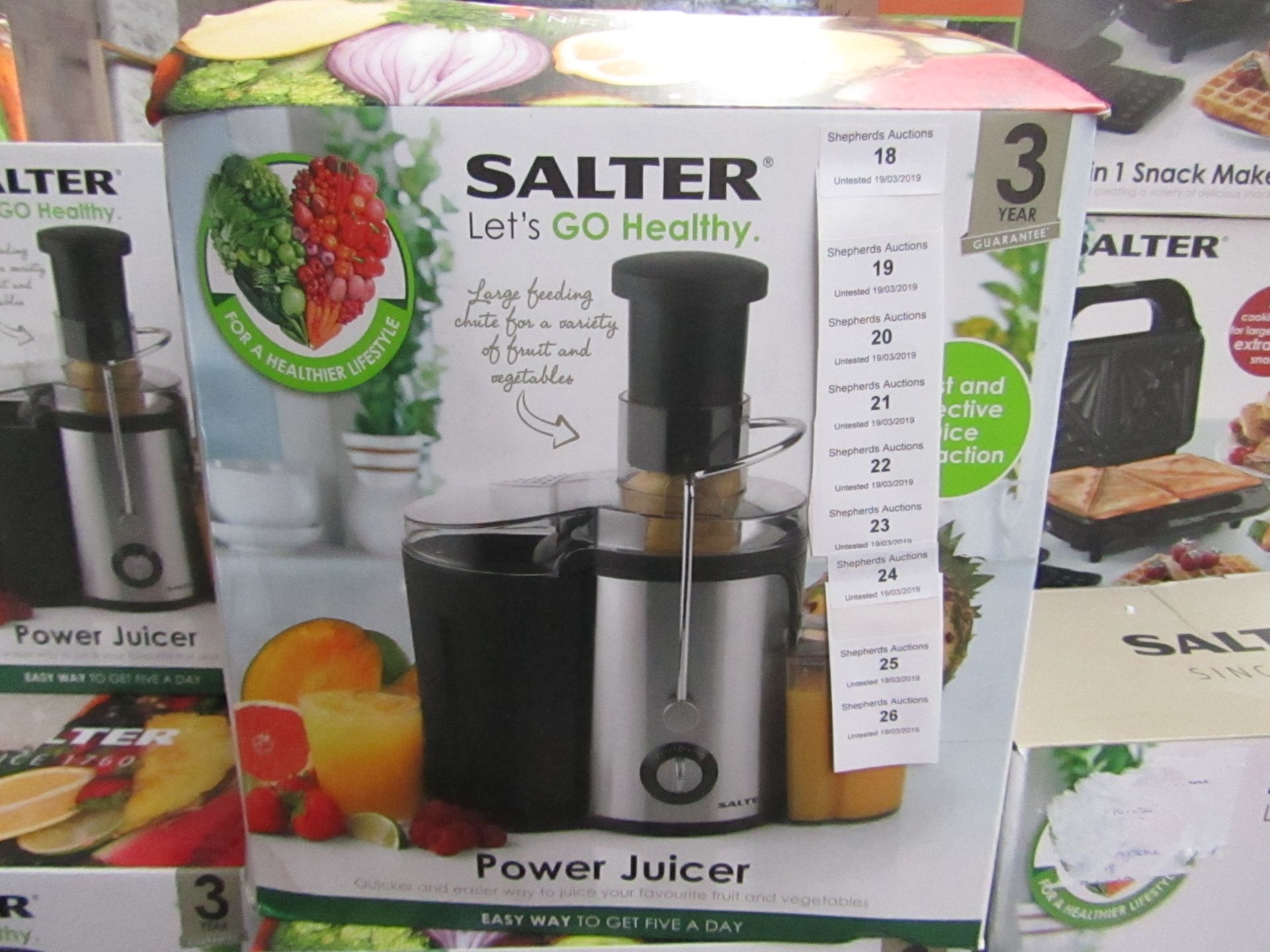 Salter power juicer boxed