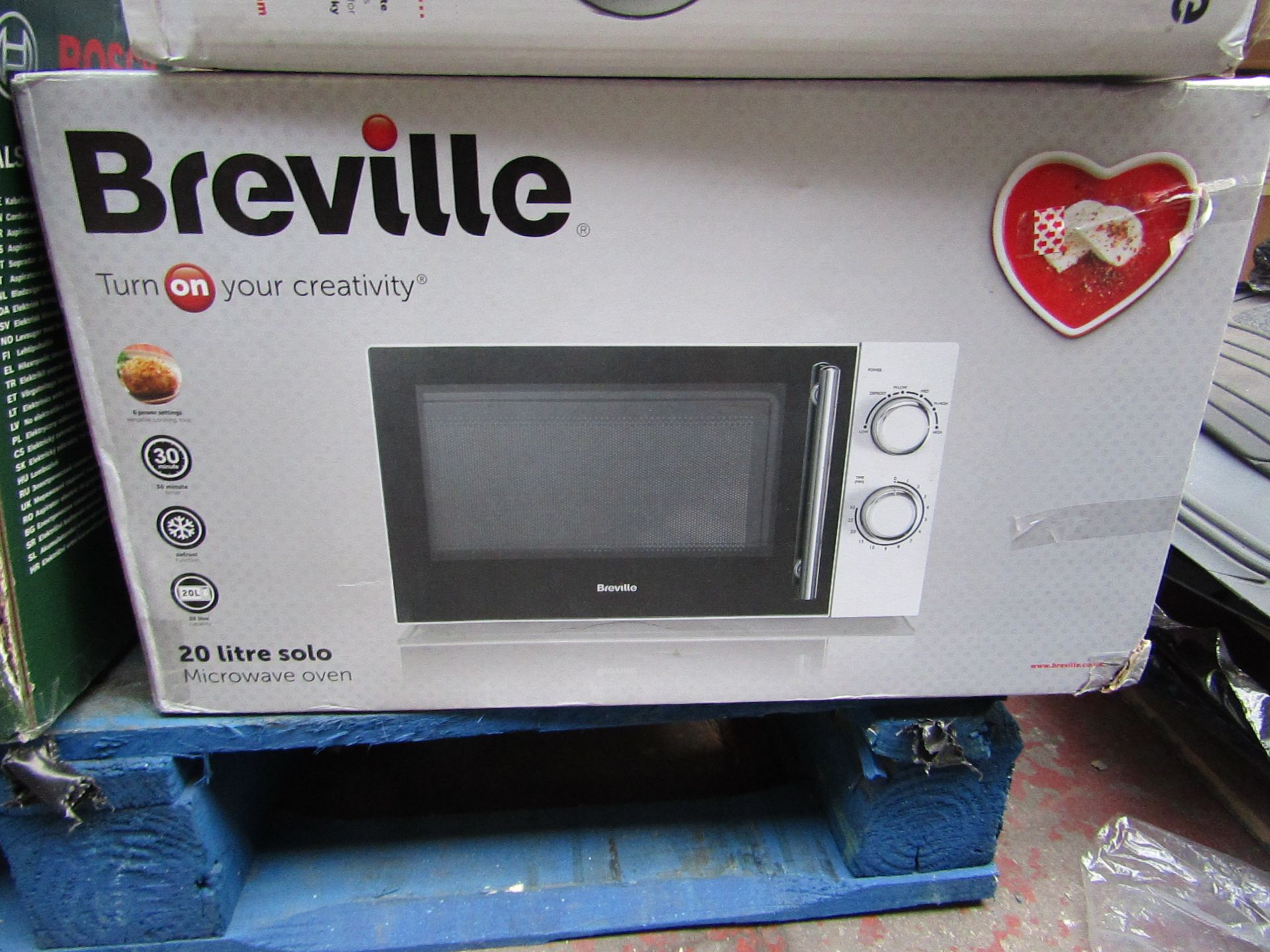 Breville microwave over boxed