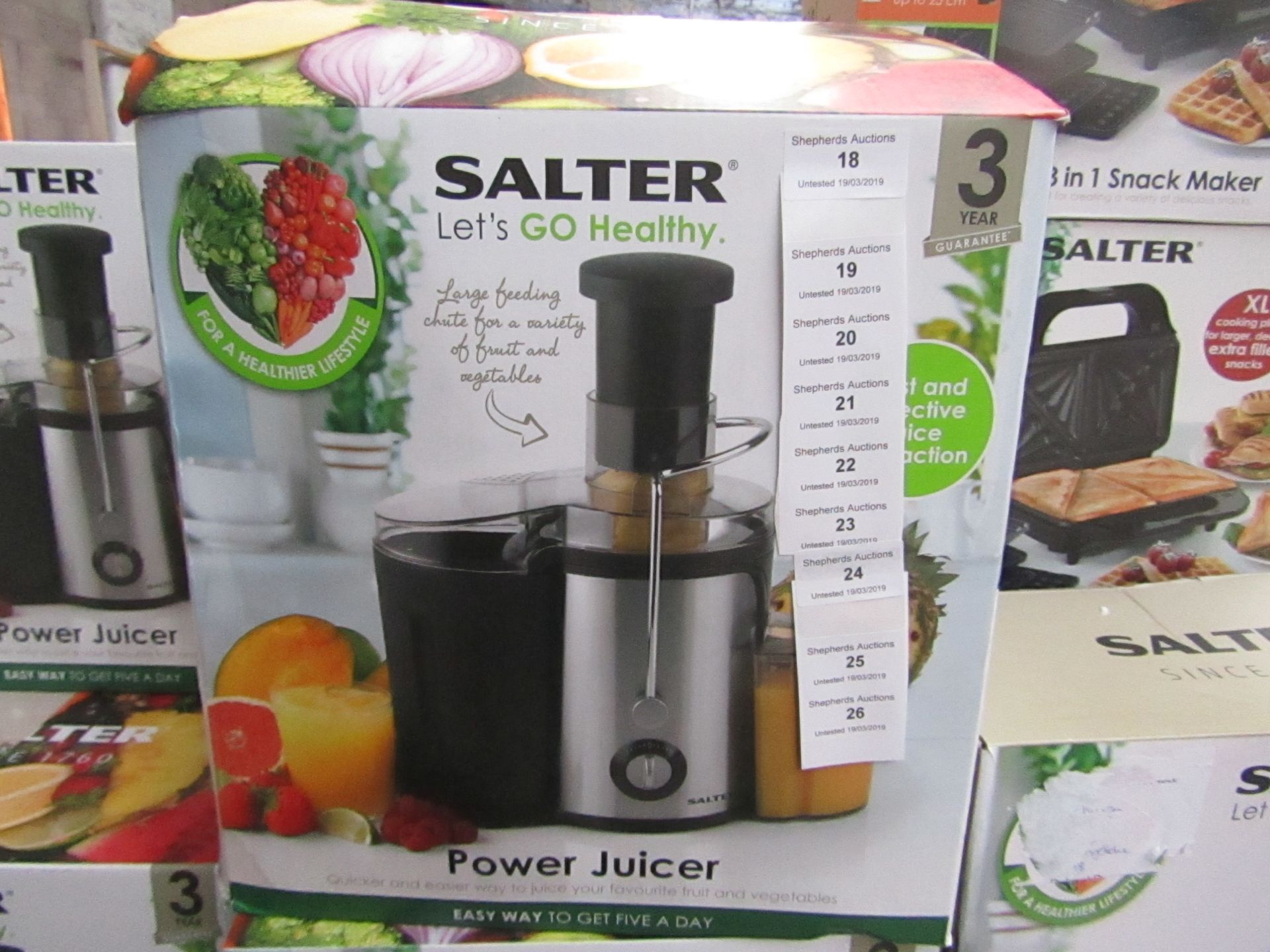 Salter power juicer boxed