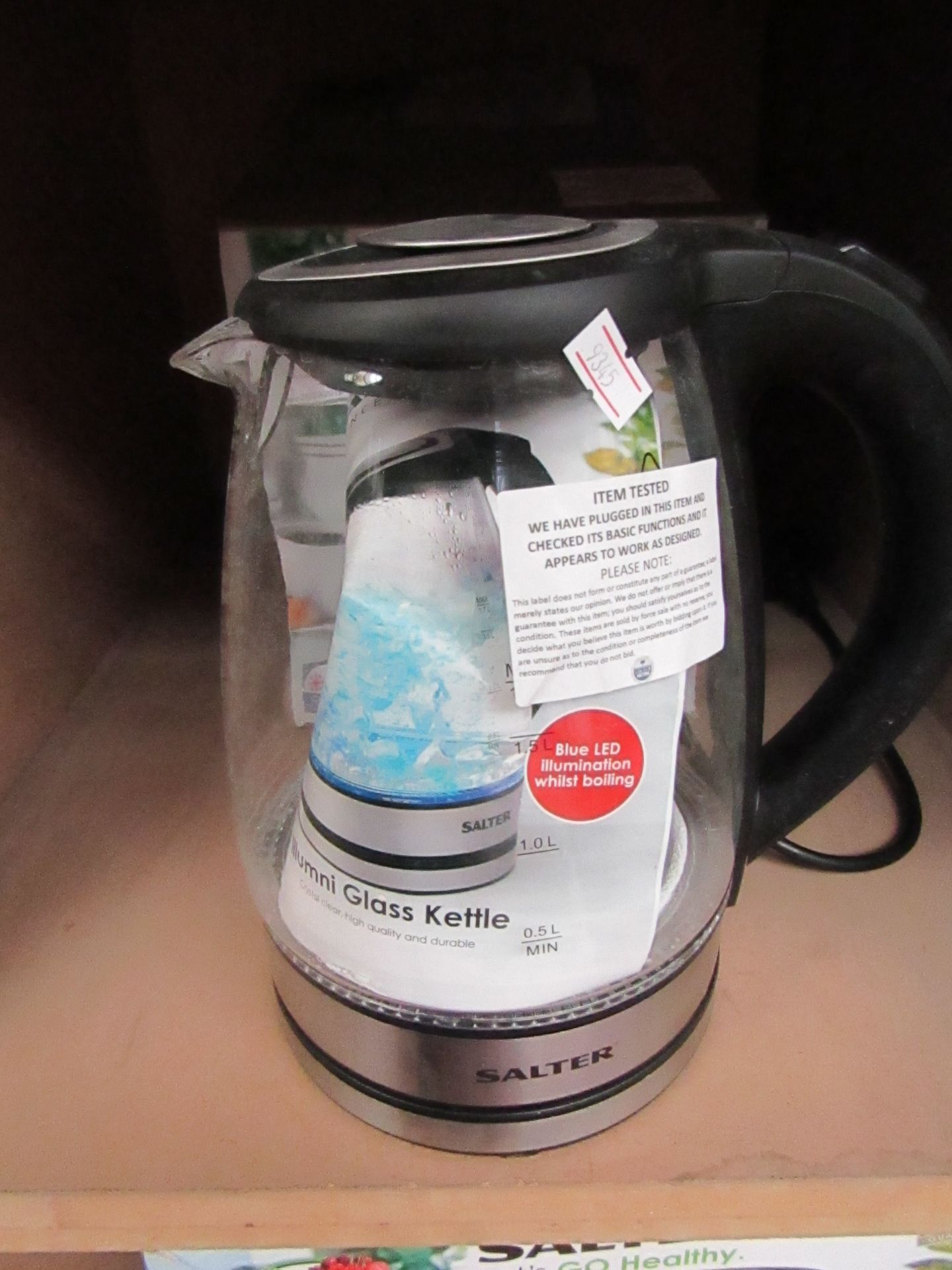 Salter glass kettle, powers on and boxed