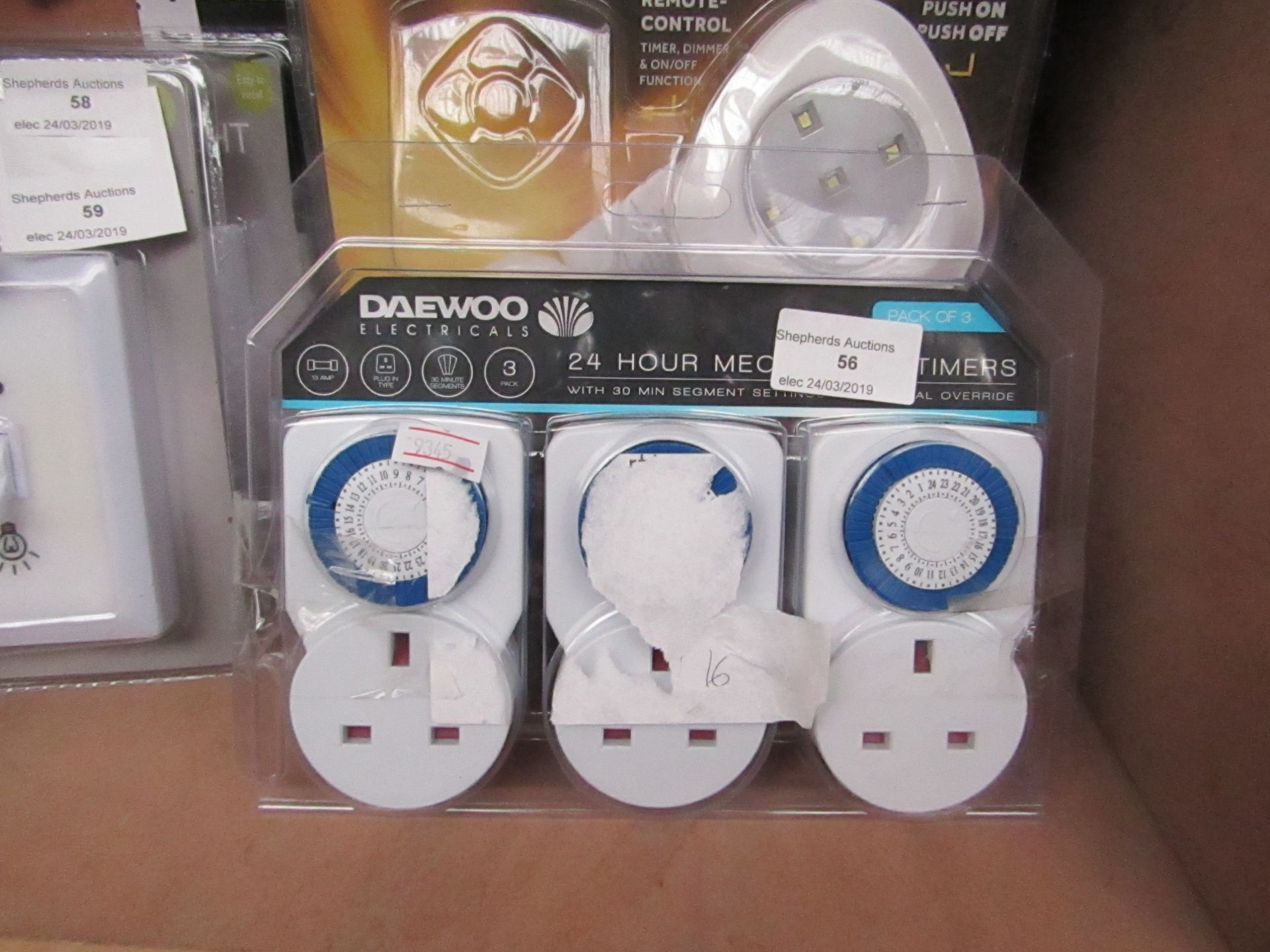 Daewoo 24 hour mechanical timers untested and in package