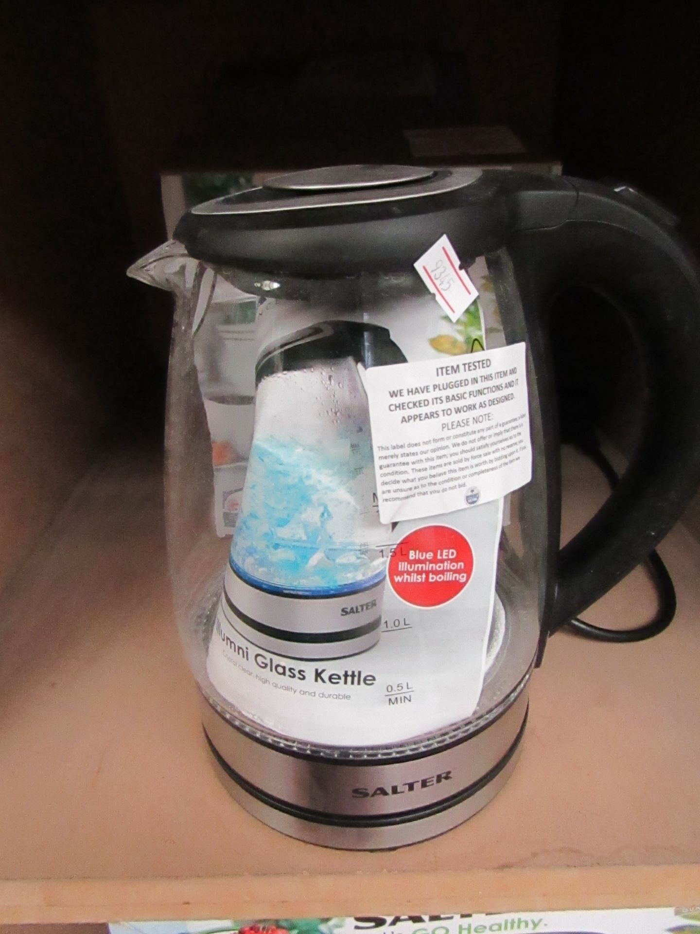 Salter glass kettle, powers on and boxed