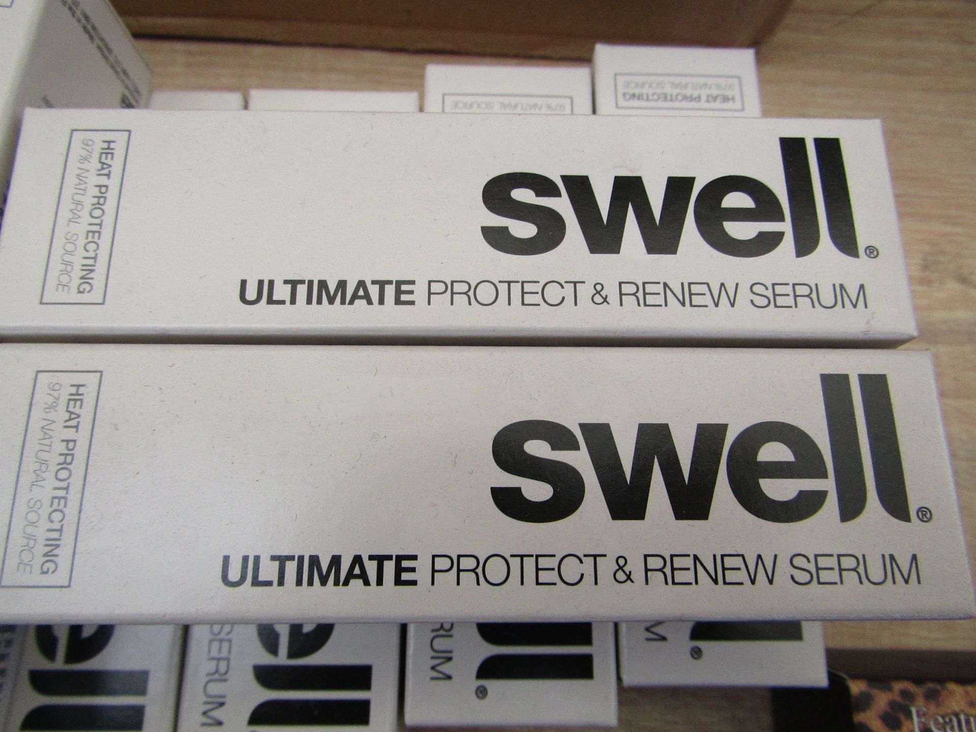 2 x 30ml Swell Ultimate protect and renew serum for Hair  both new and boxed.