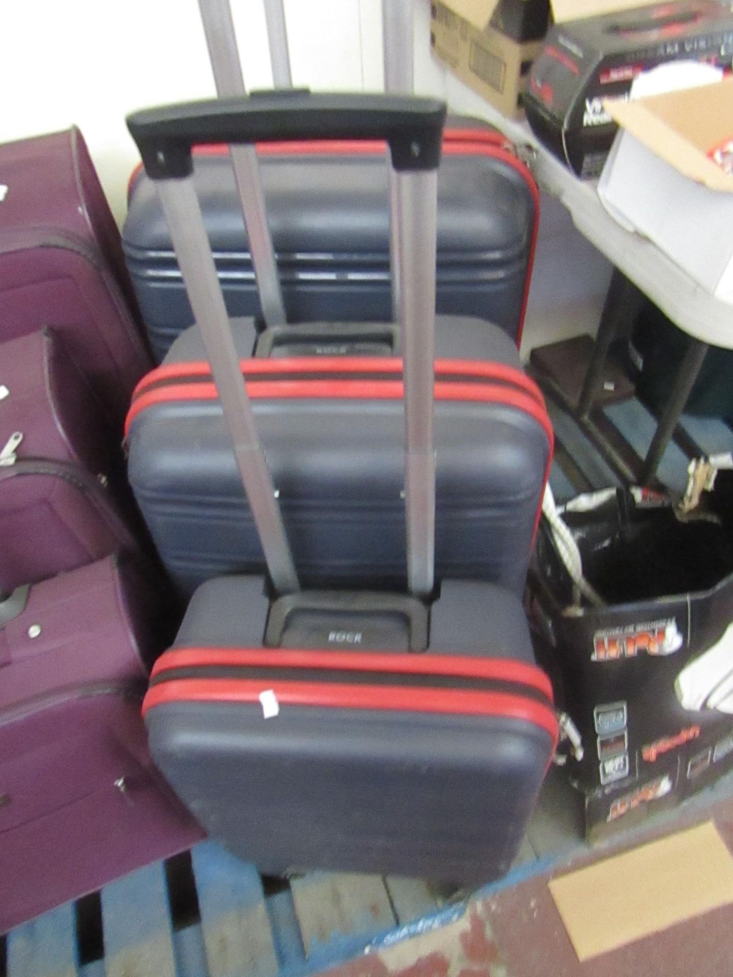 Set of 3 Rock hard shell roller luggage, unchecked but all the handles pull up