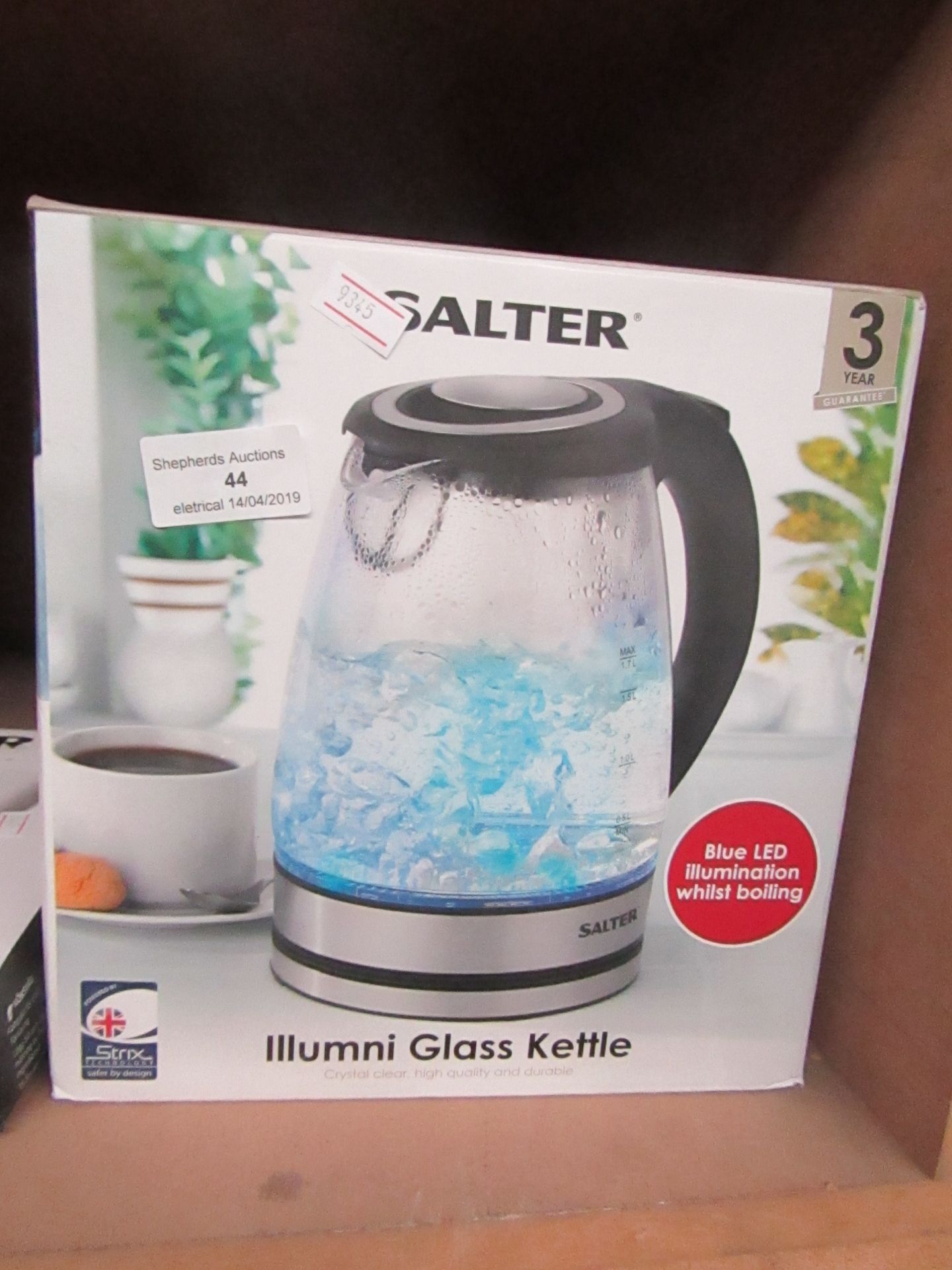 Salter glass kettle tested working and boxed