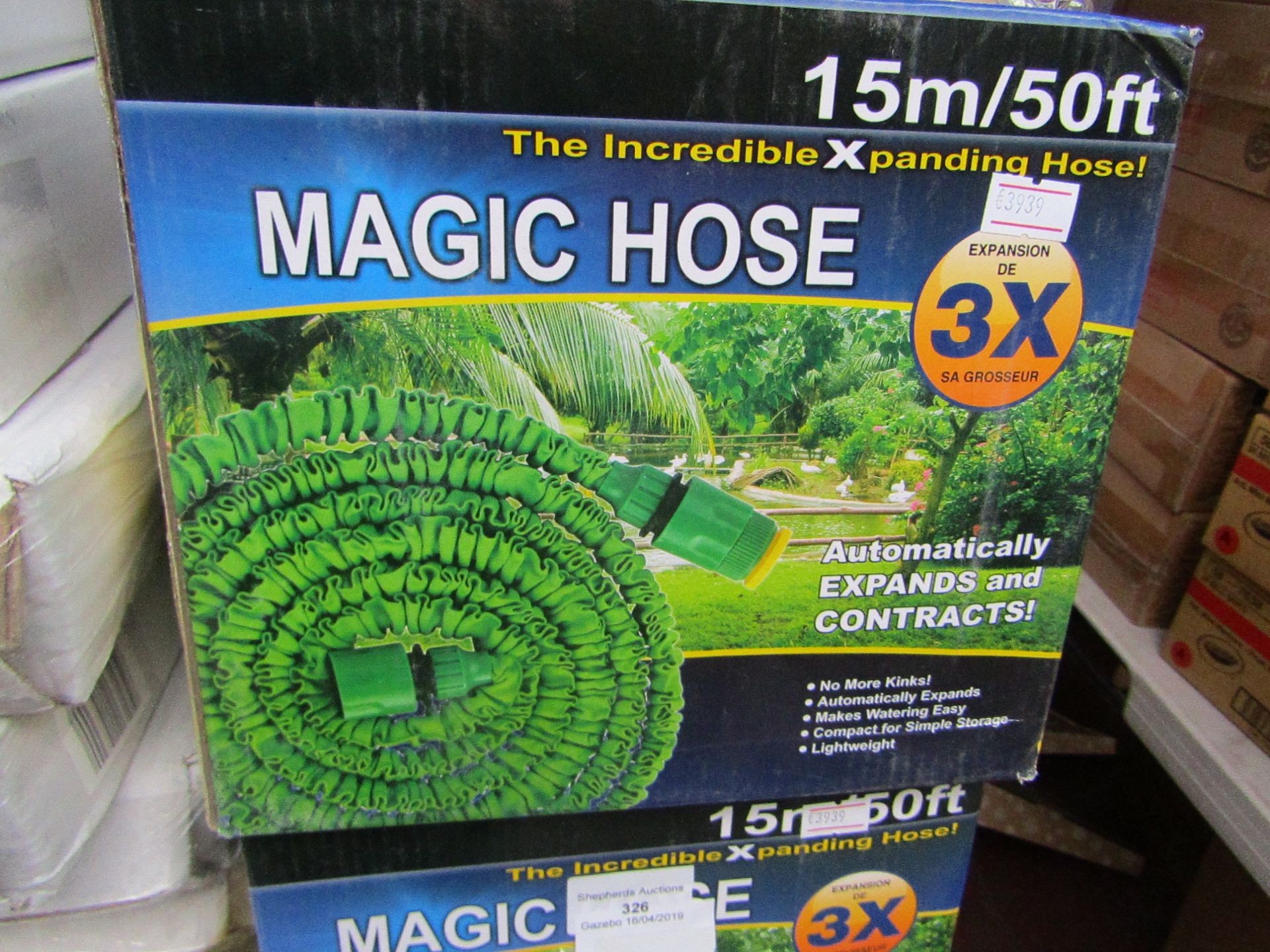 50ft Magic expanding hose pipe, new and boxed comes with multi function hose trigger gun.