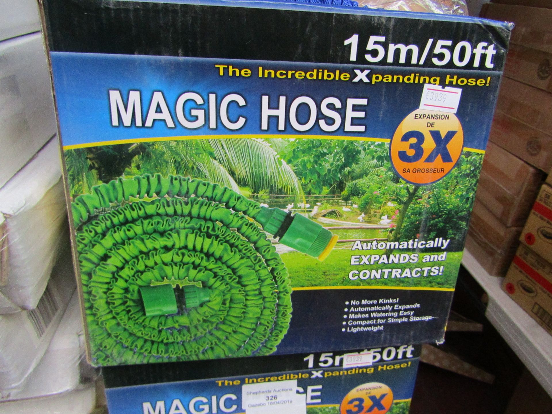 50ft Magic expanding hose pipe, new and boxed comes with multi function hose trigger gun.