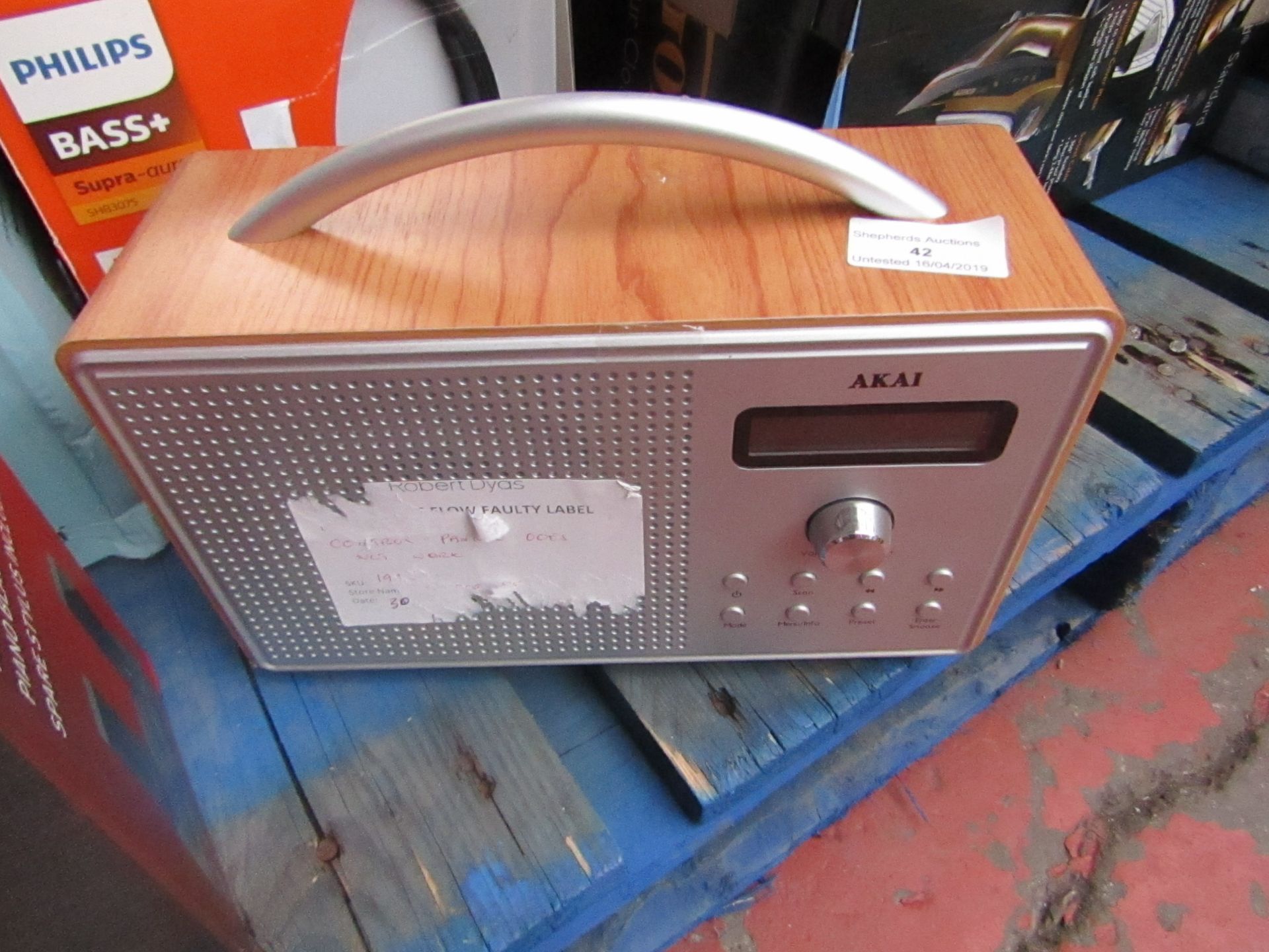 akai oak wood dab radio untested