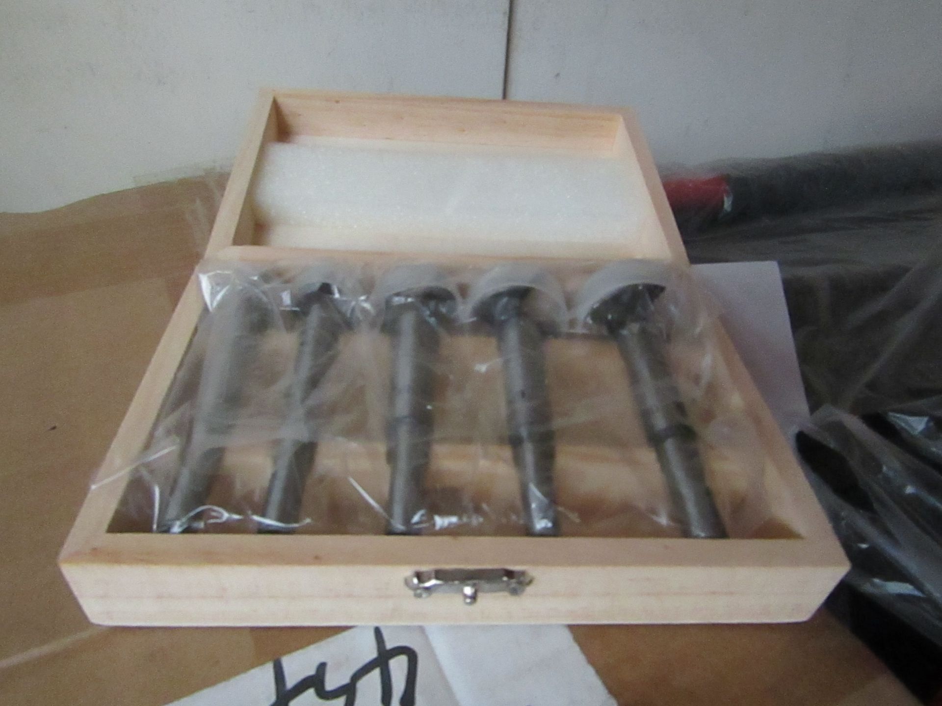 5 piece Router Nit set in wood carry case, unused