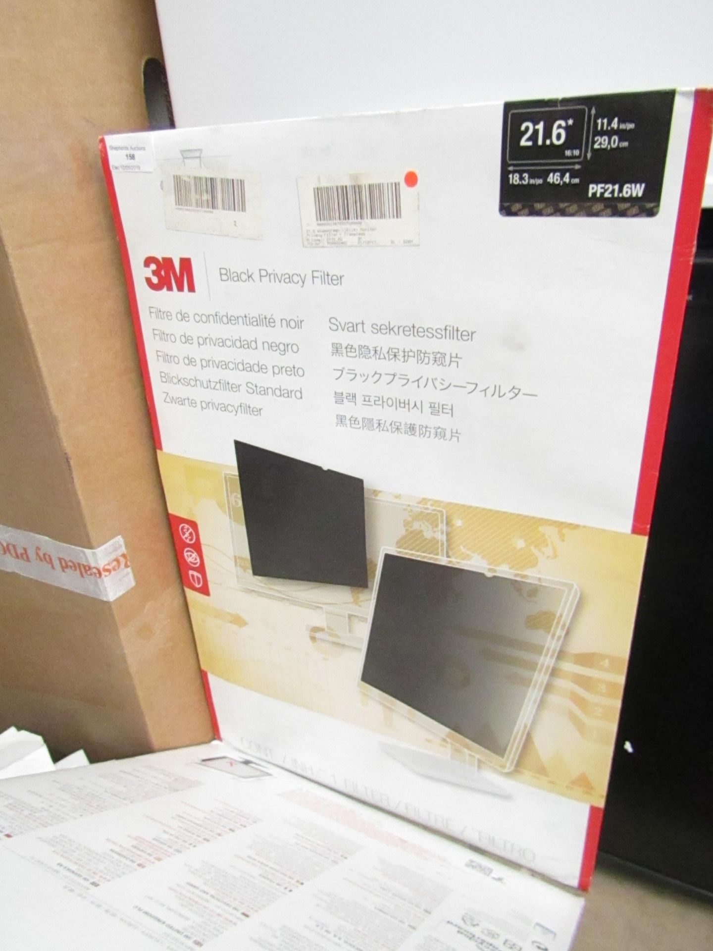 3m Computer privacy filter, in packaging