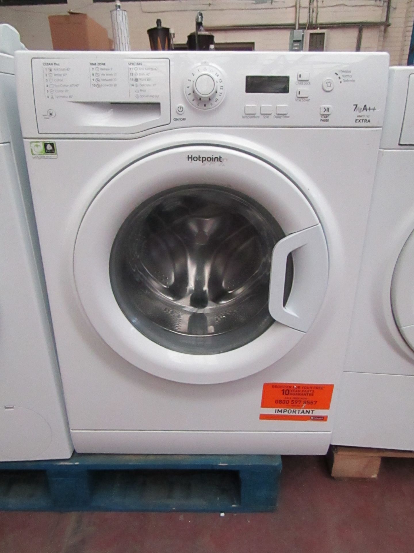 Hotpoint 7kg a+++ wmxtf 742 Extra washing machine, powers on and spins