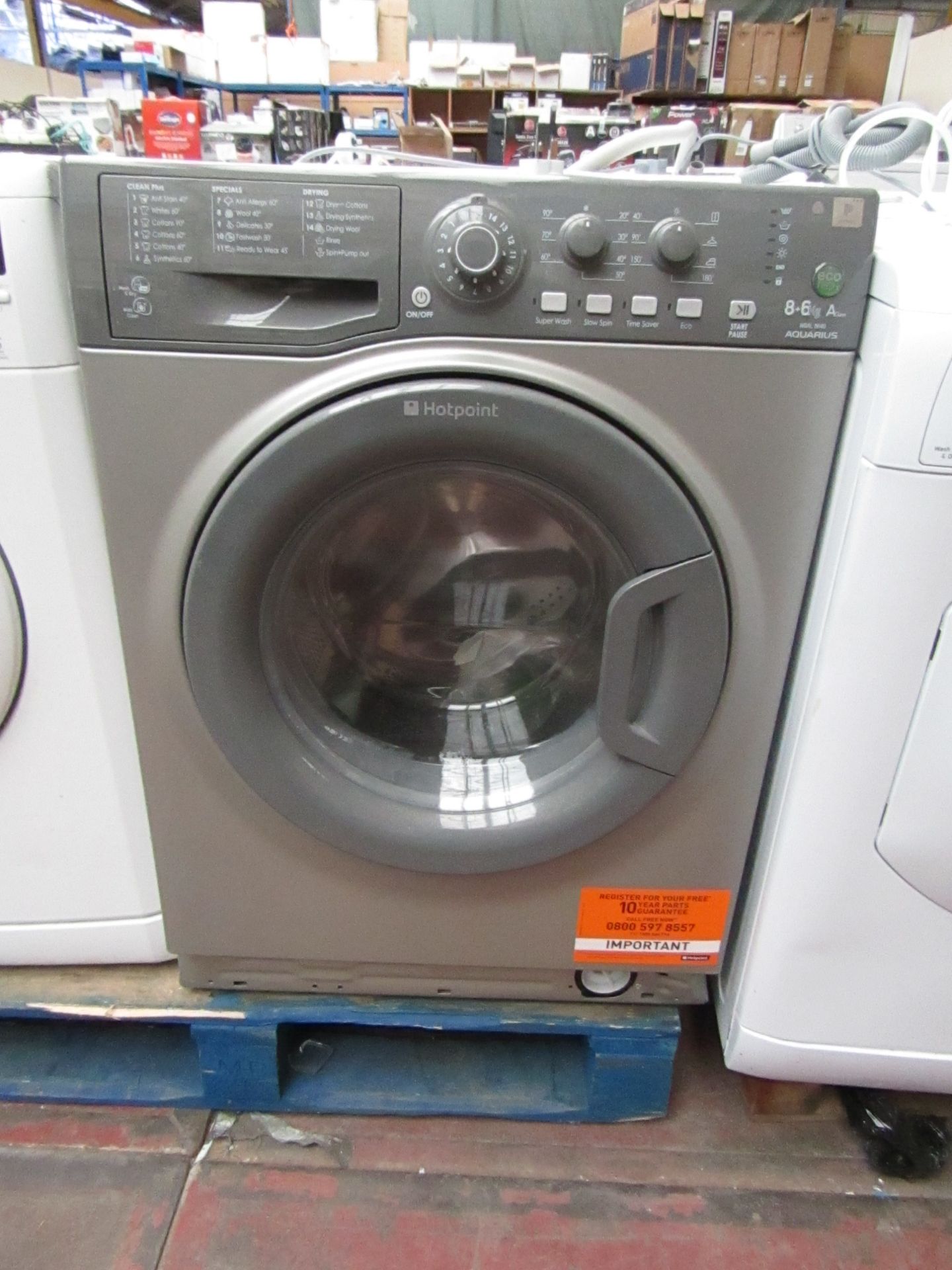 Hotpoint 8/6kg a class wdal 8640 aquariuswashing machine, powers on and spins