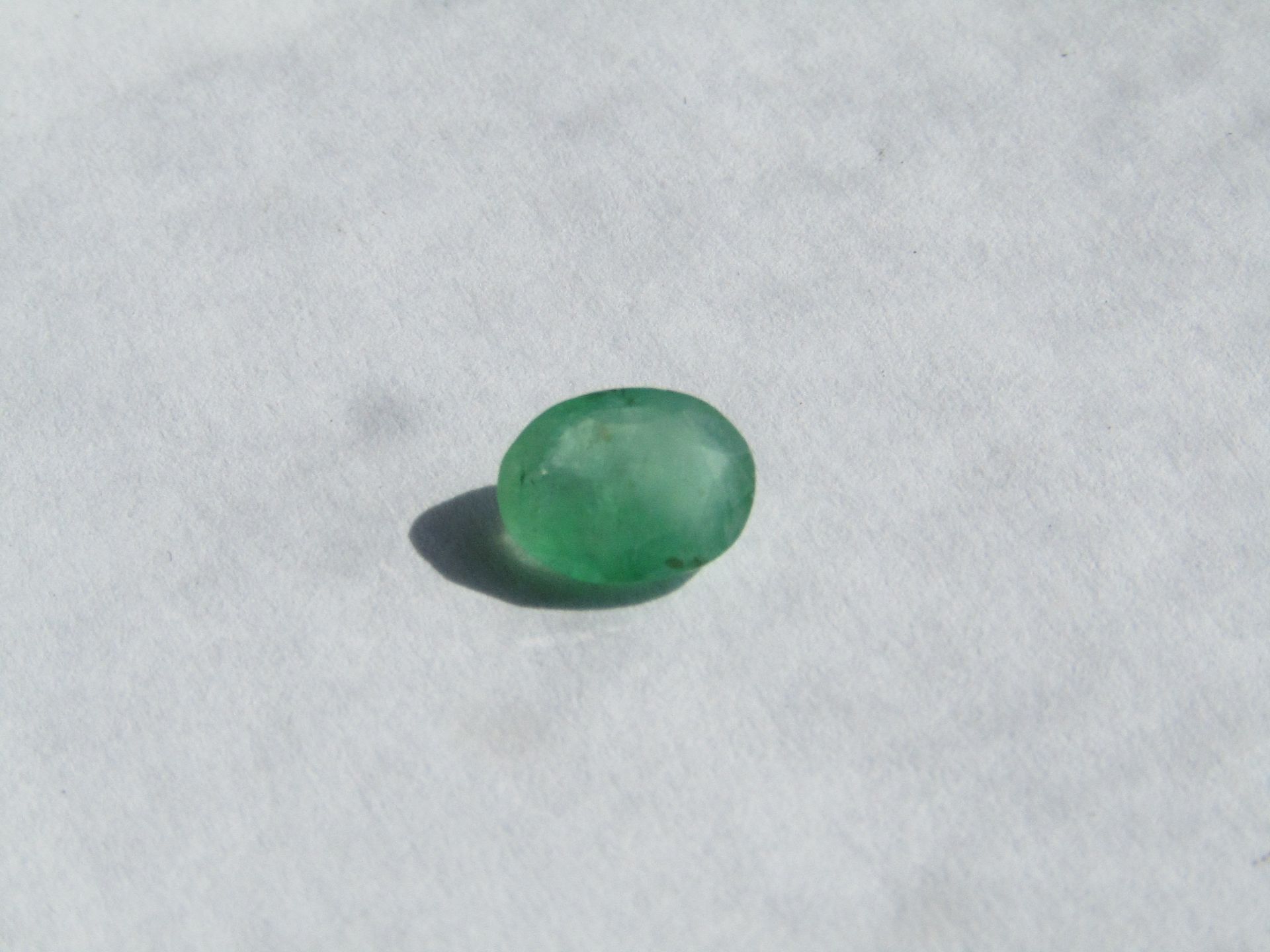 Natural Emerald 0.79 Carat Average Retail Value £763.81 Gem  Stone Type: Emerald Total Weight: 0.79