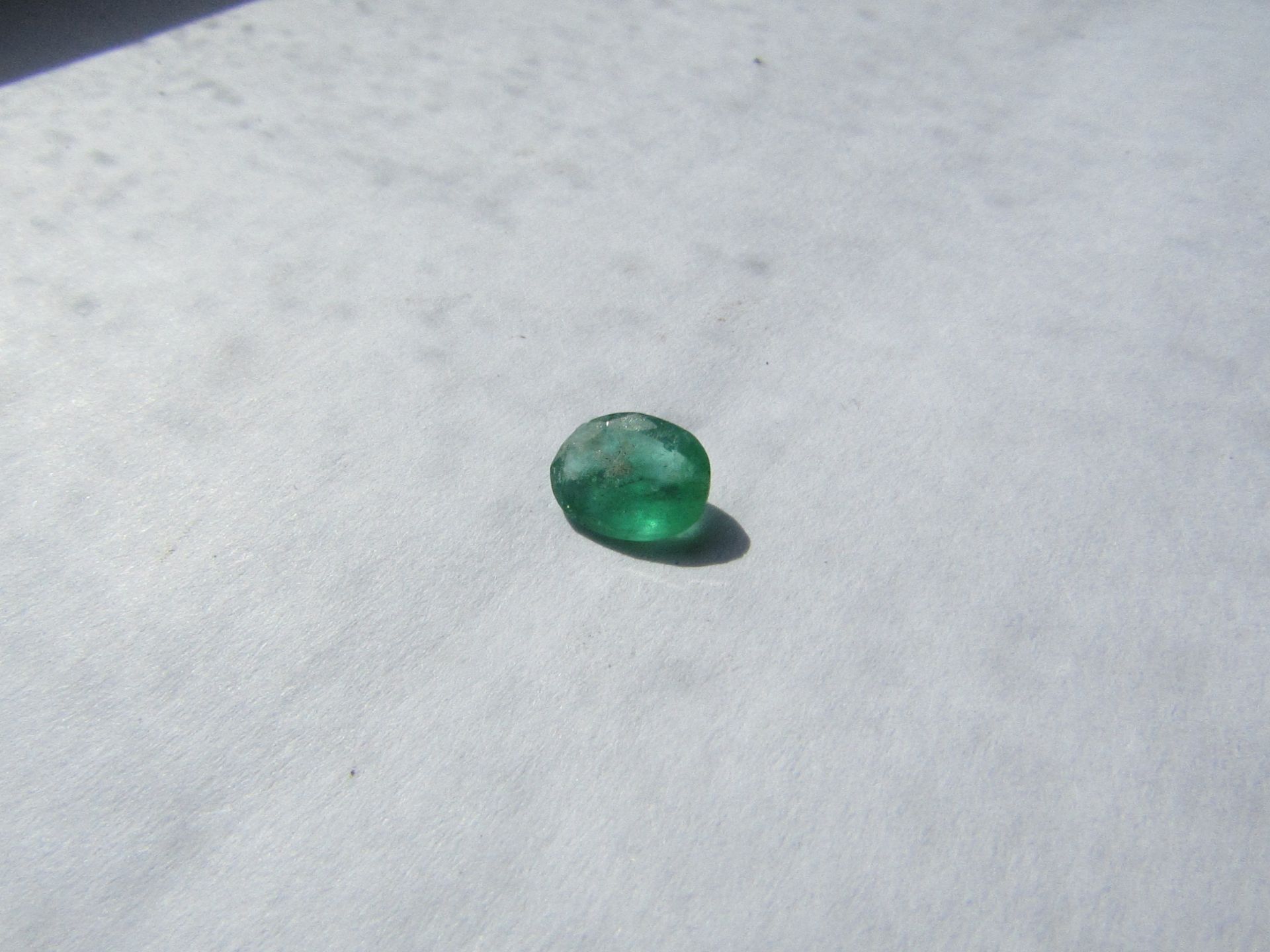 Natural Emerald 0.74 Carat Average Retail Value £704.71 Gem  Stone Type: Emerald Total Weight: 0.