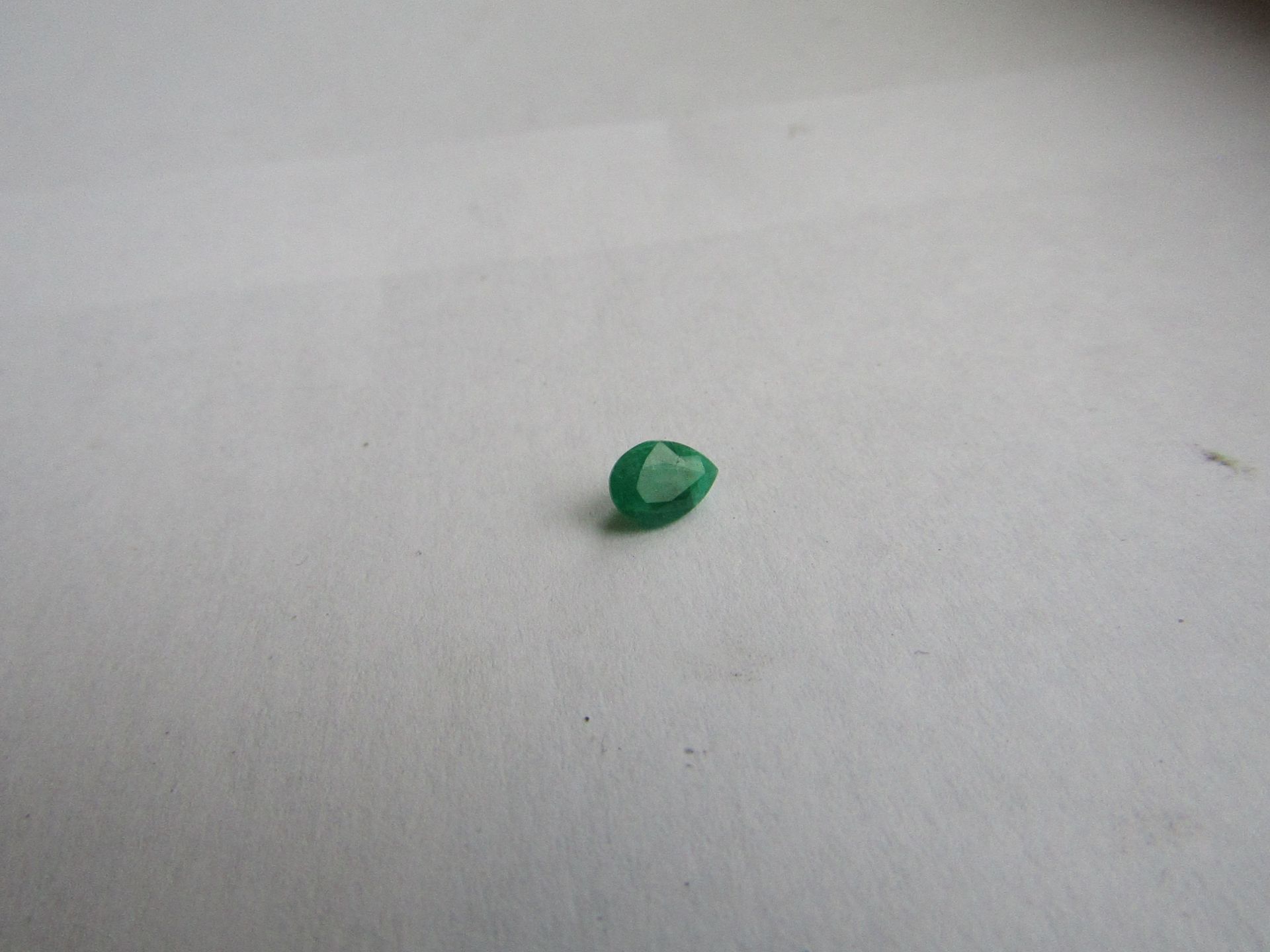 Natural emerald 0.56 Carat Average Retail Value £503.97 Gem  Stone Type: Emerald Total Weight: 0.