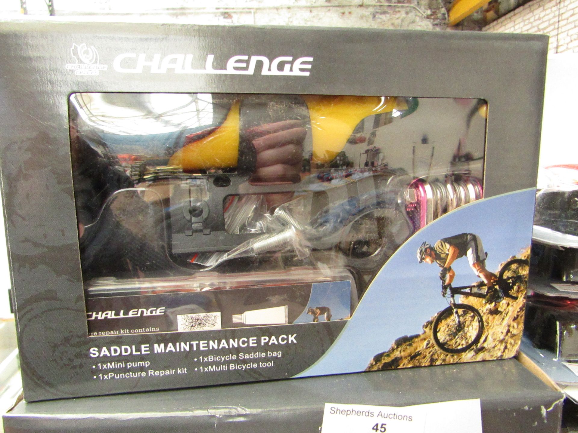 Challenge Saddle Maintenance Pack,containing 1 x mini pump, 1 x Bicycle Saddle Bag, 1 x Puncture