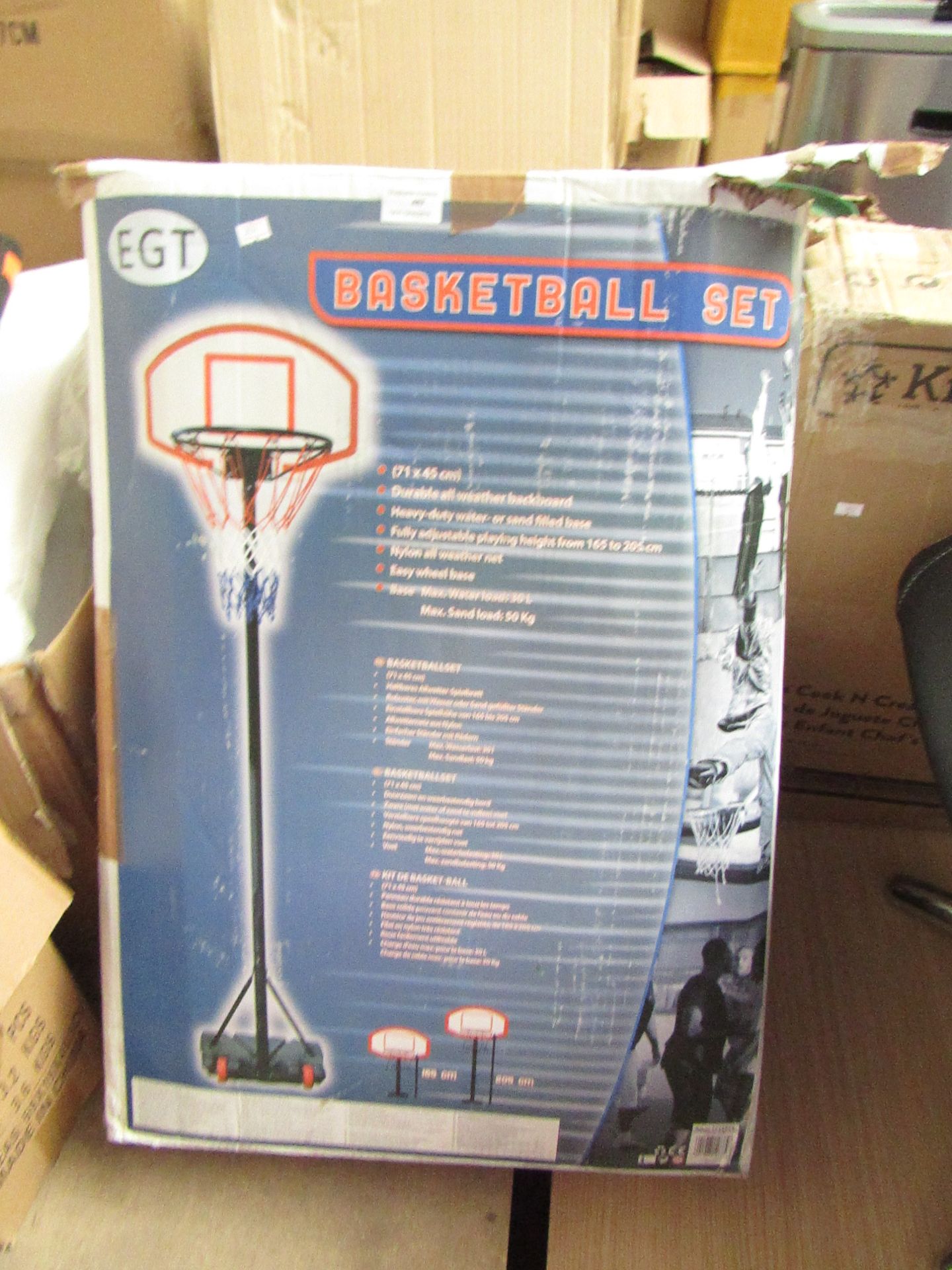 BasketBall Set boxed & Unchecked