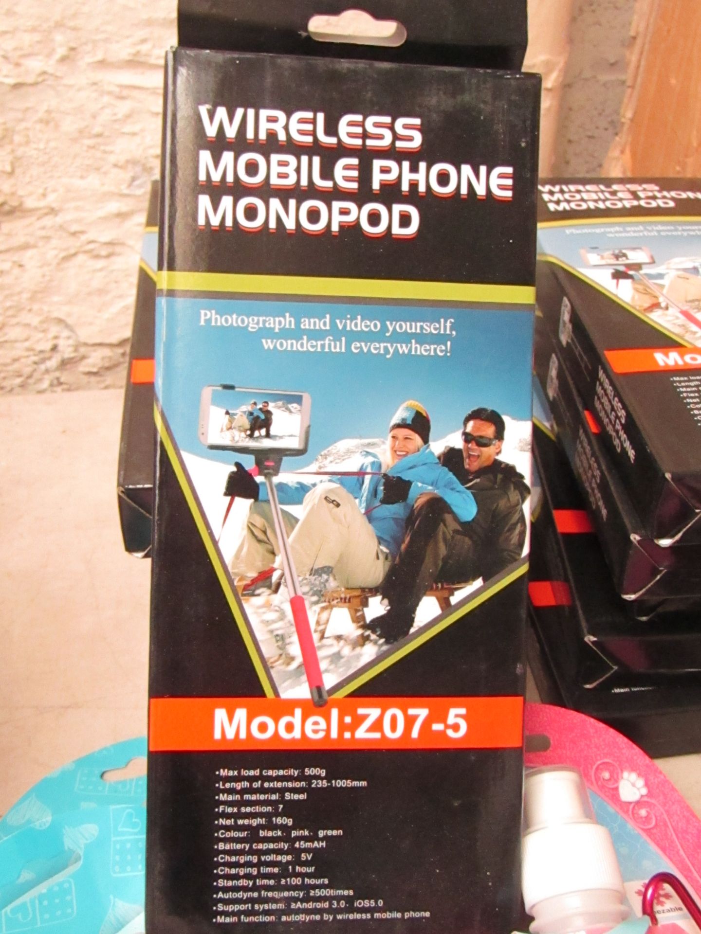5 x Wireless Mobile Phone Monopod model :Z07-5 Selfie Sticks packaged