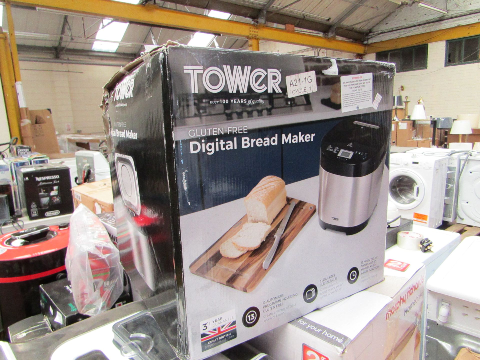 Tower Bread maker, Powers On & Boxed