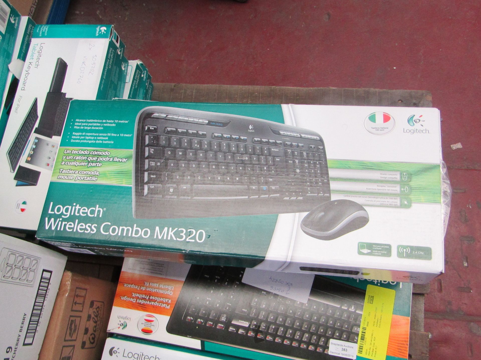 Logitech wireless combo MK320, untested and boxed.
