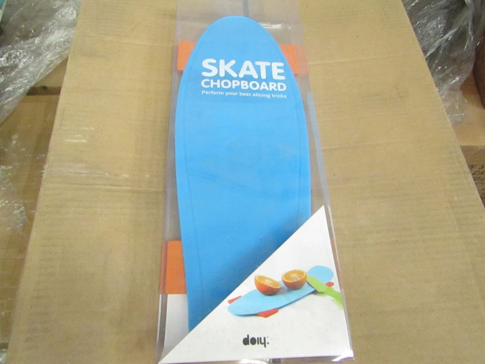 Box of 4x Skate Chopboard, the skate board shaped chopping board, new