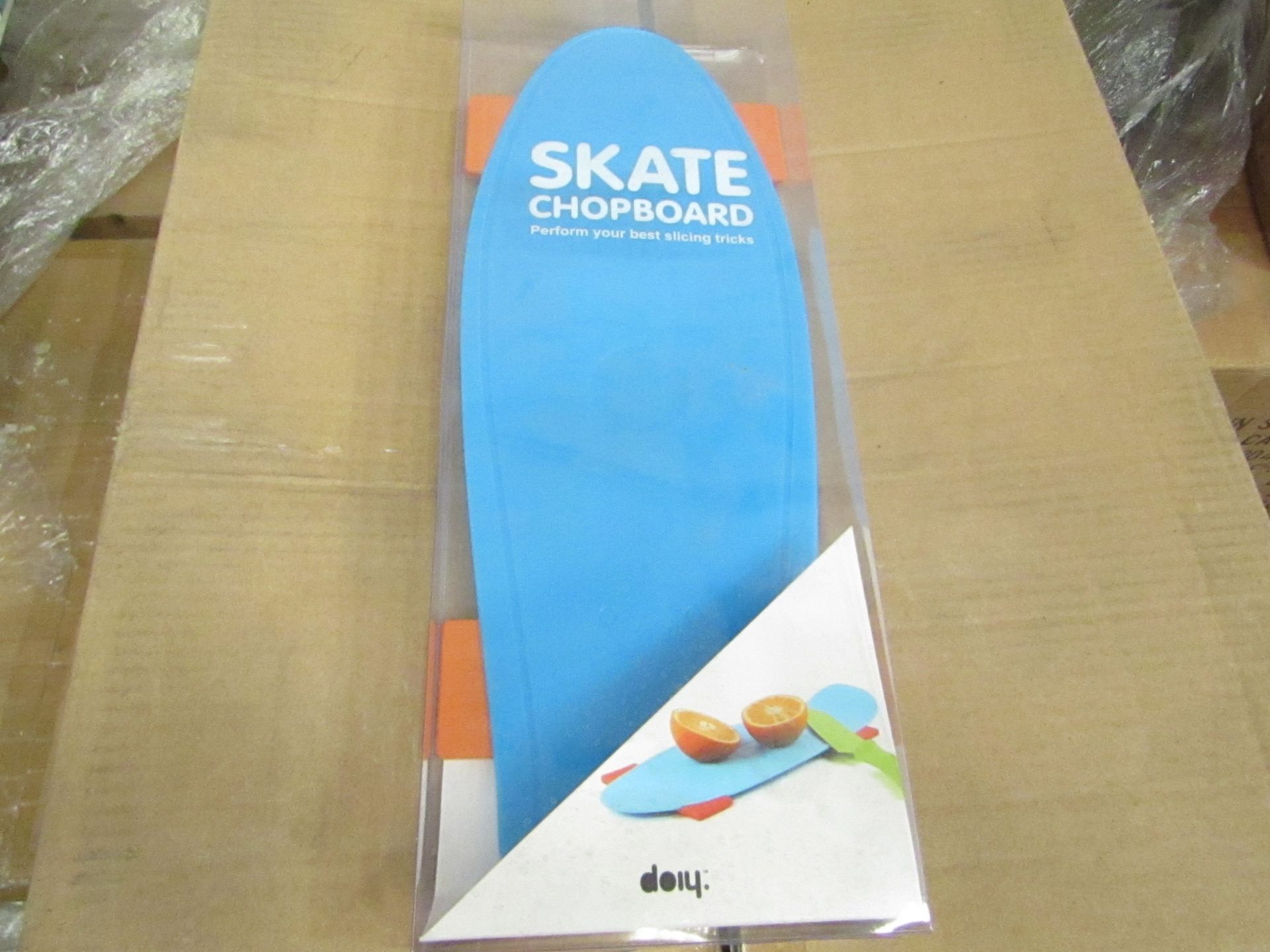 Box of 4x Skate Chopboard, the skate board shaped chopping board, new