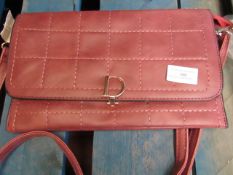 1 x Ladies Fashion Handbag (see pictures for design)