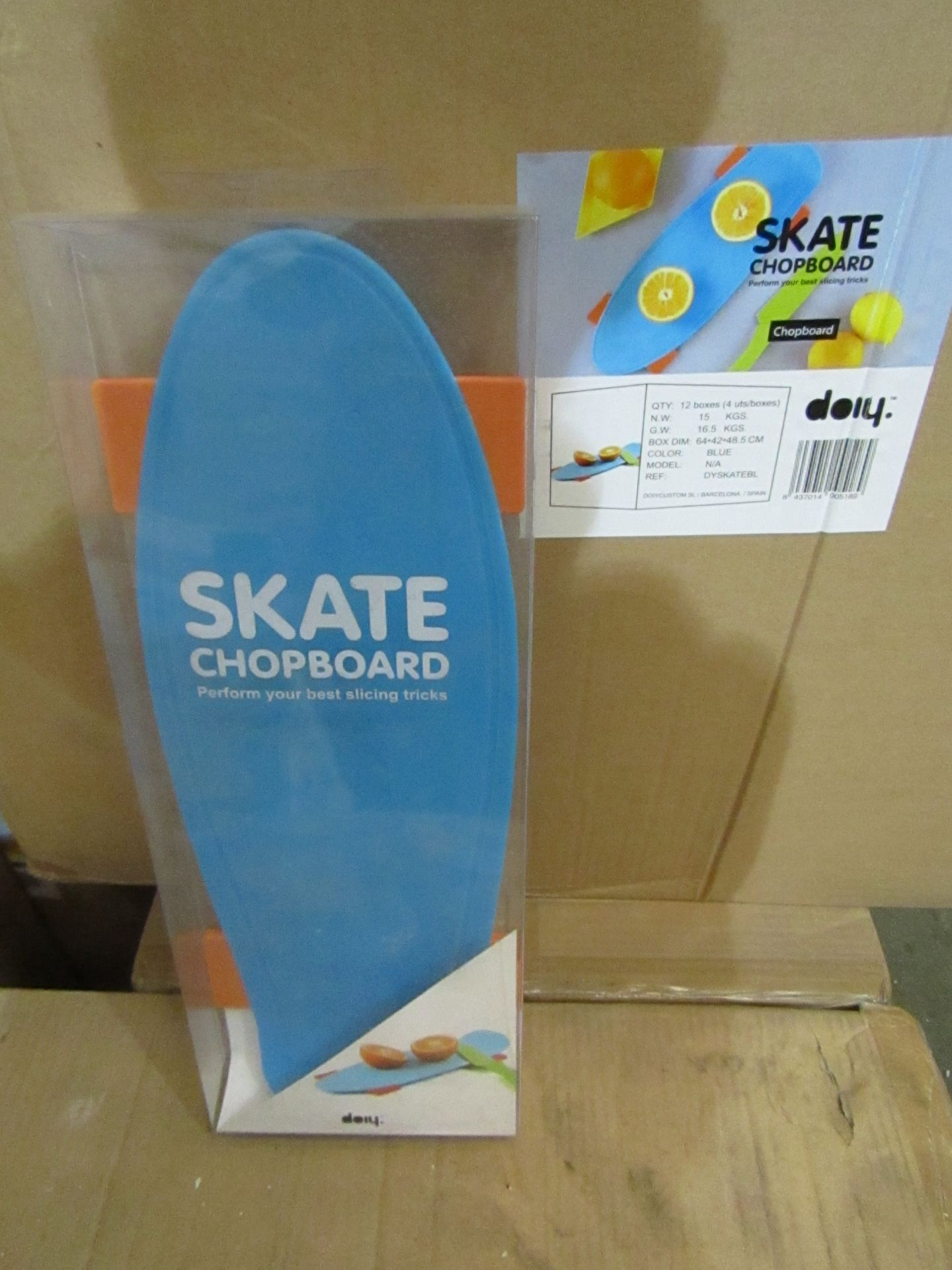 Box of 4x Skate Chopboard, the skate board shaped chopping board, new