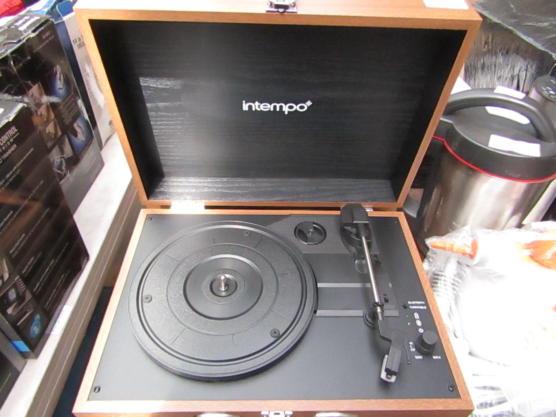 Intempo, rechargeable wireless bluetooth wooden effect turntable tan unboxed and item tested