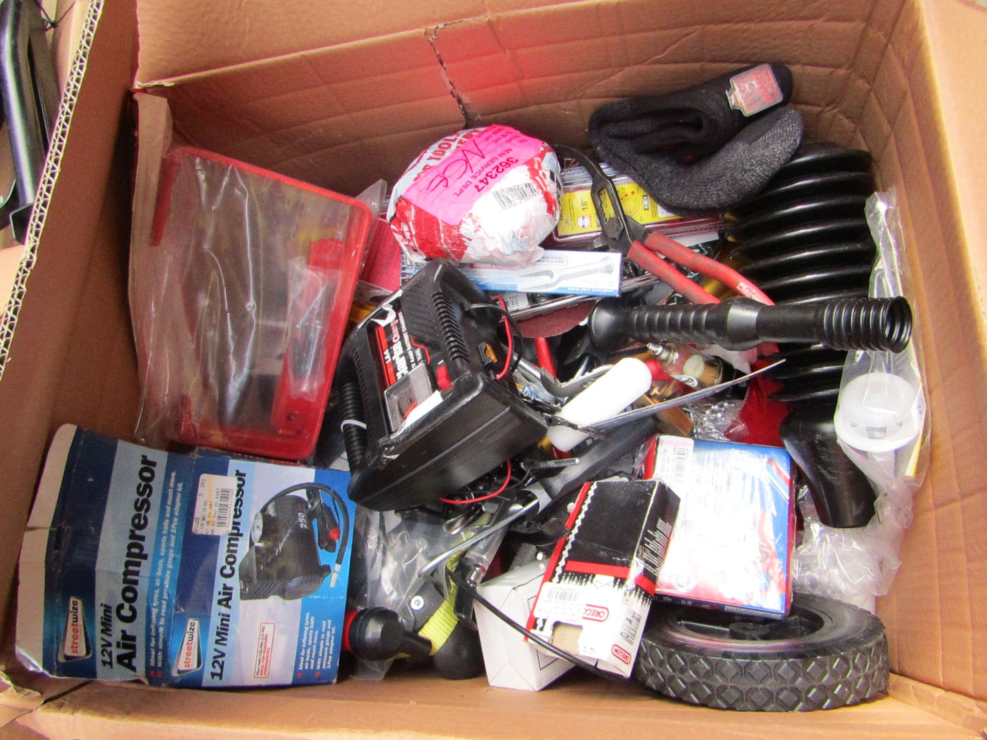 1 x BOX OF VARIOUS TOOLS, as pictured 5984, Please note: The condition of such items range from;