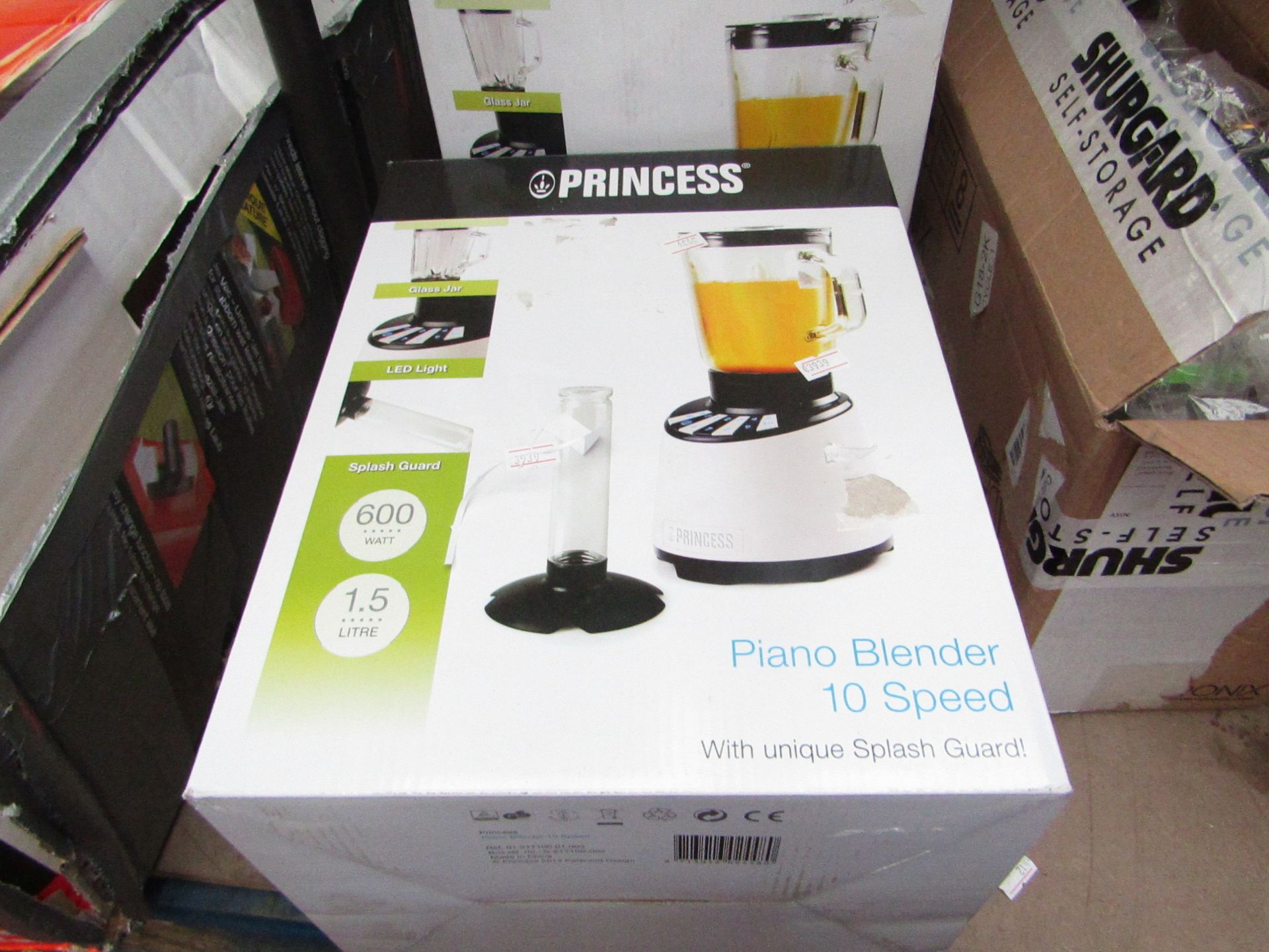 Princess piano 10 speed blender, tested working and boxed.