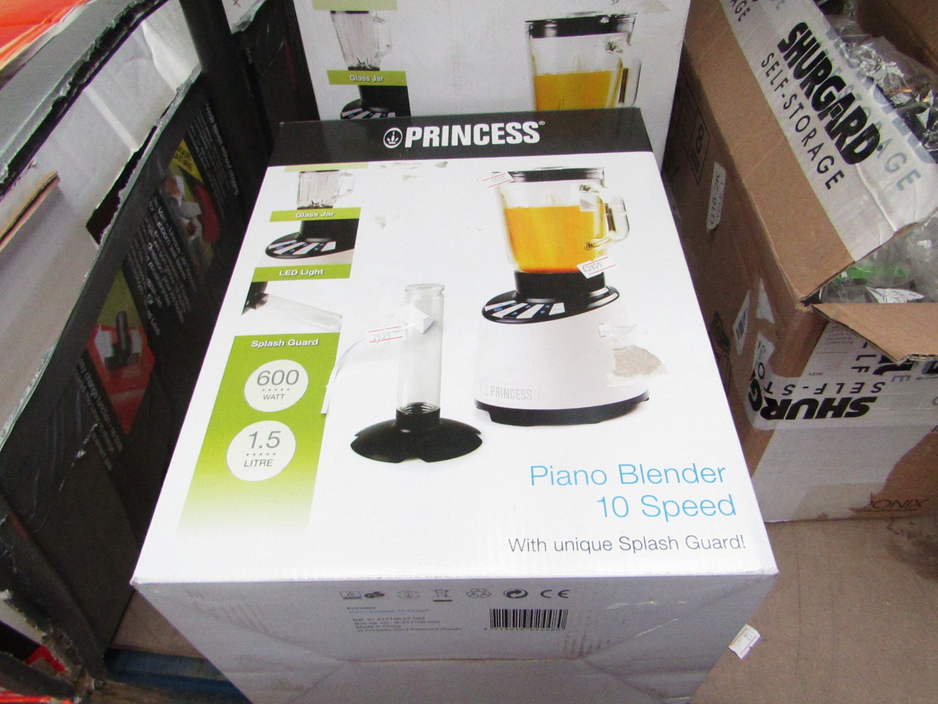 Princess piano 10 speed blender, tested working and boxed.