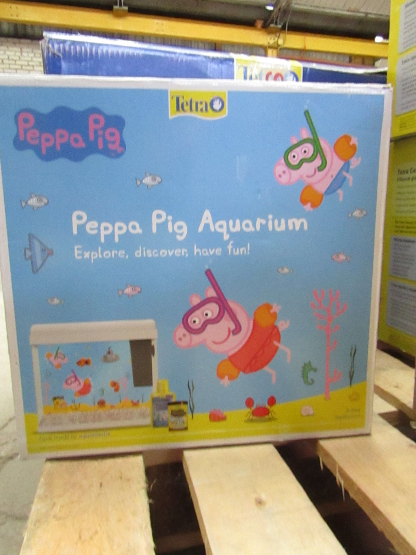 Tetra Peppa Pig Aquarium set, boxed comes with back drop sheet, filter nad gravel