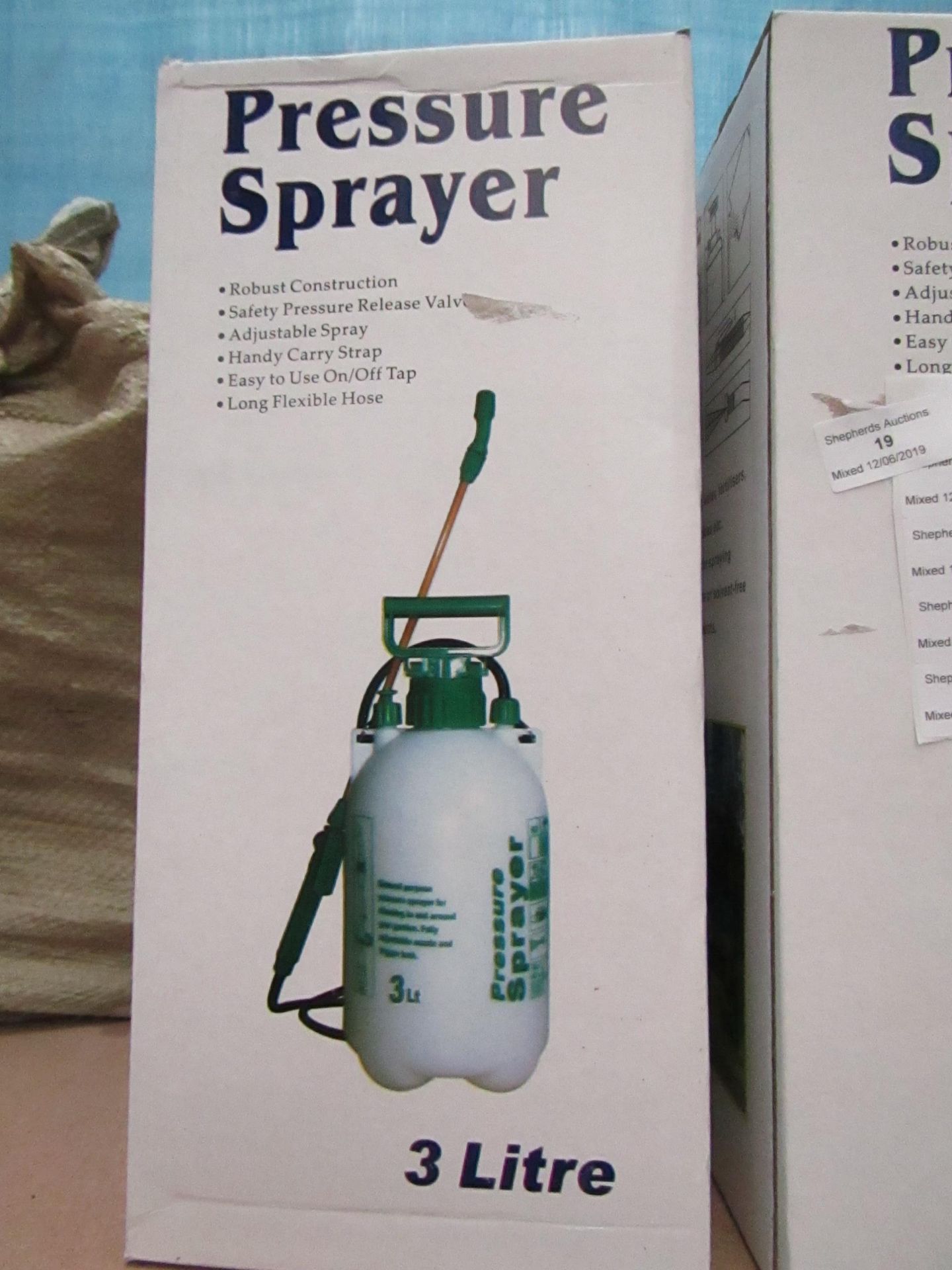 3L Pressure sprayer, new and boxed.