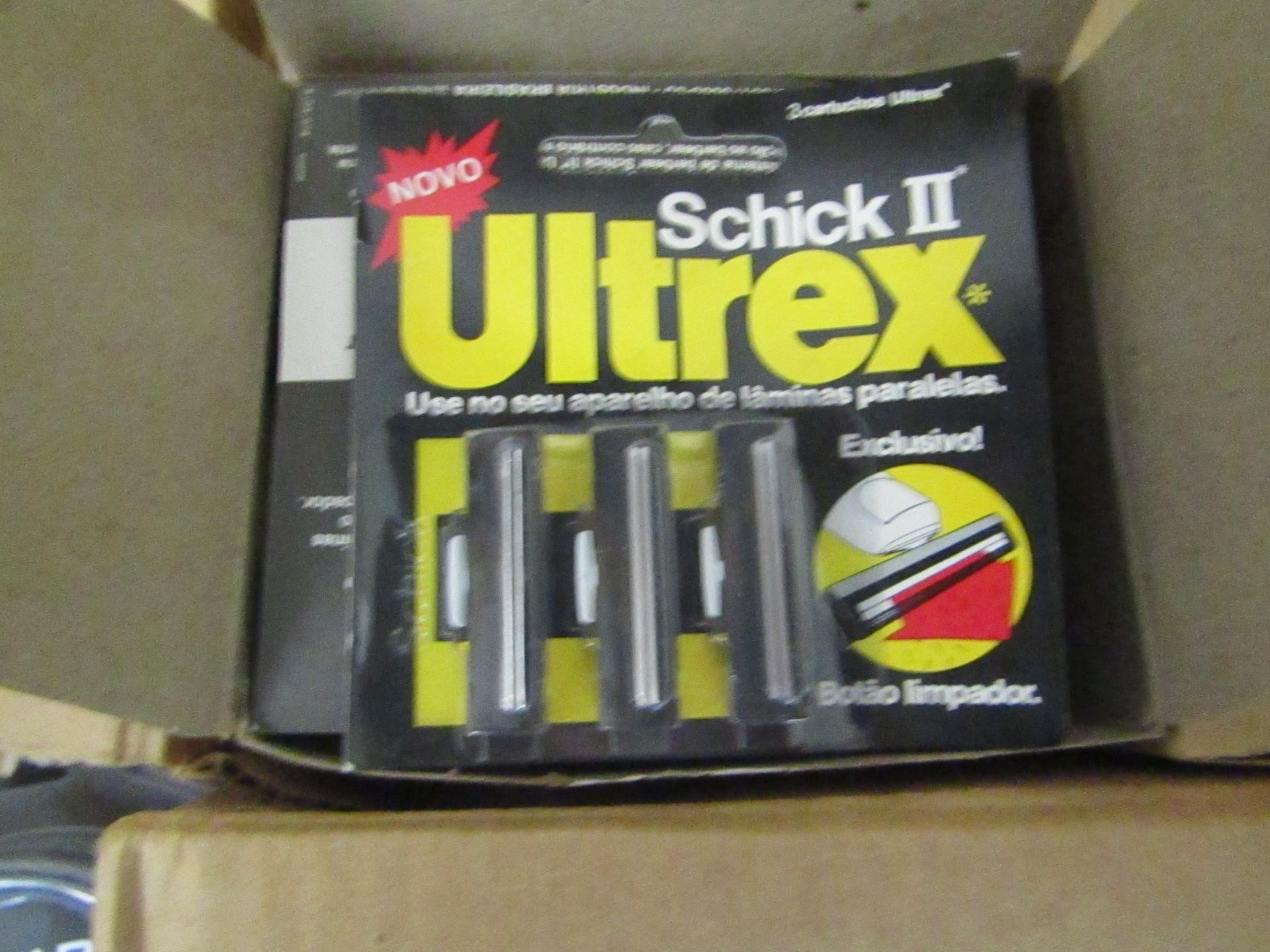 1 x Boxes of 24 x Ultrex replacement Razor blades, New and still sealed